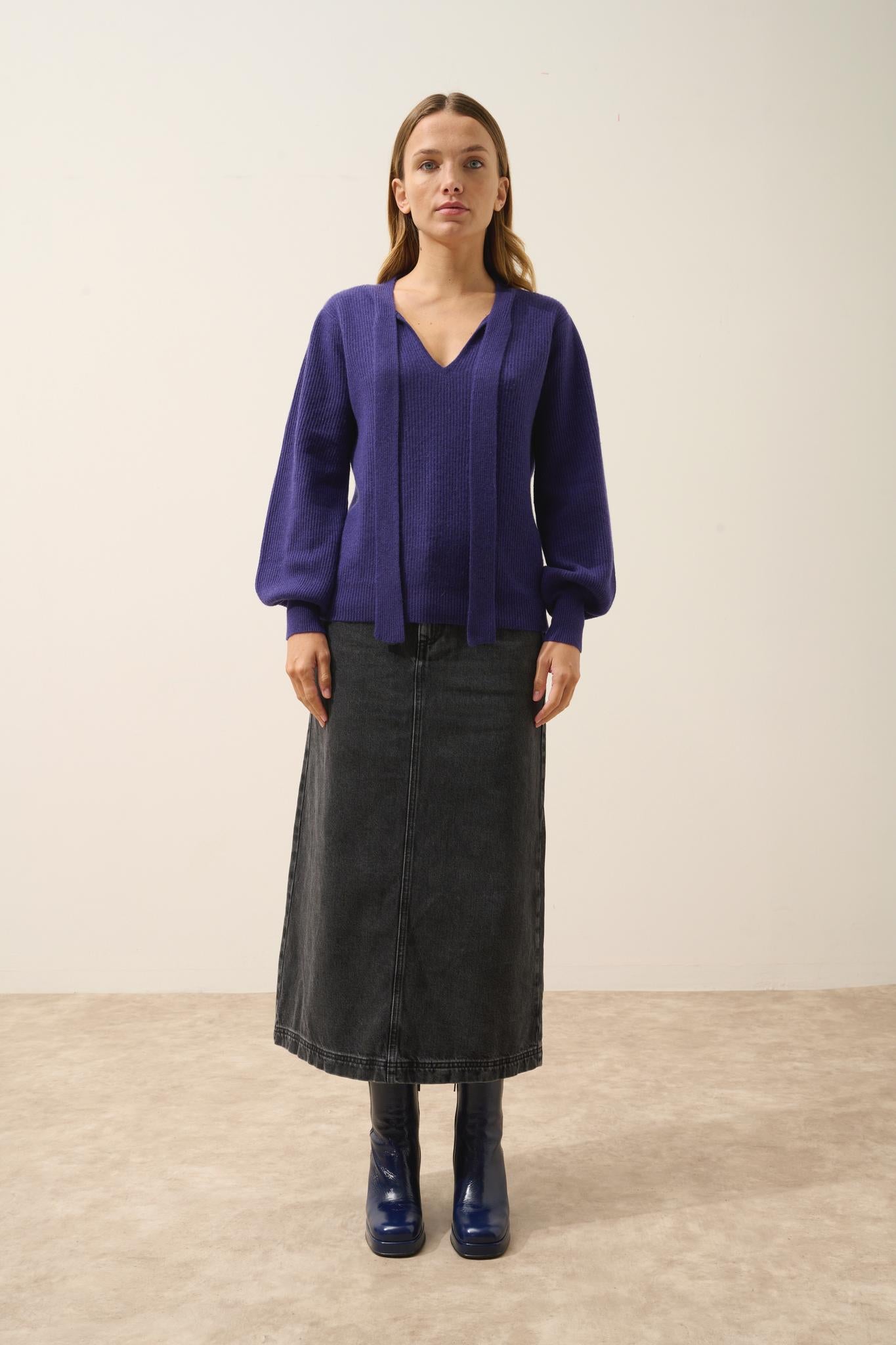 NOTY pull col lavallière purple