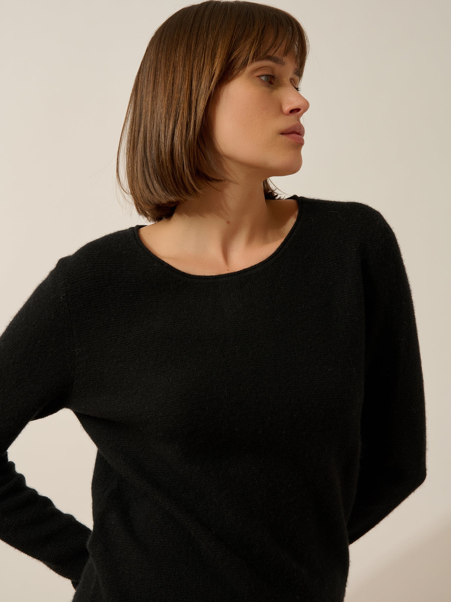 OLENA pull col rond noir