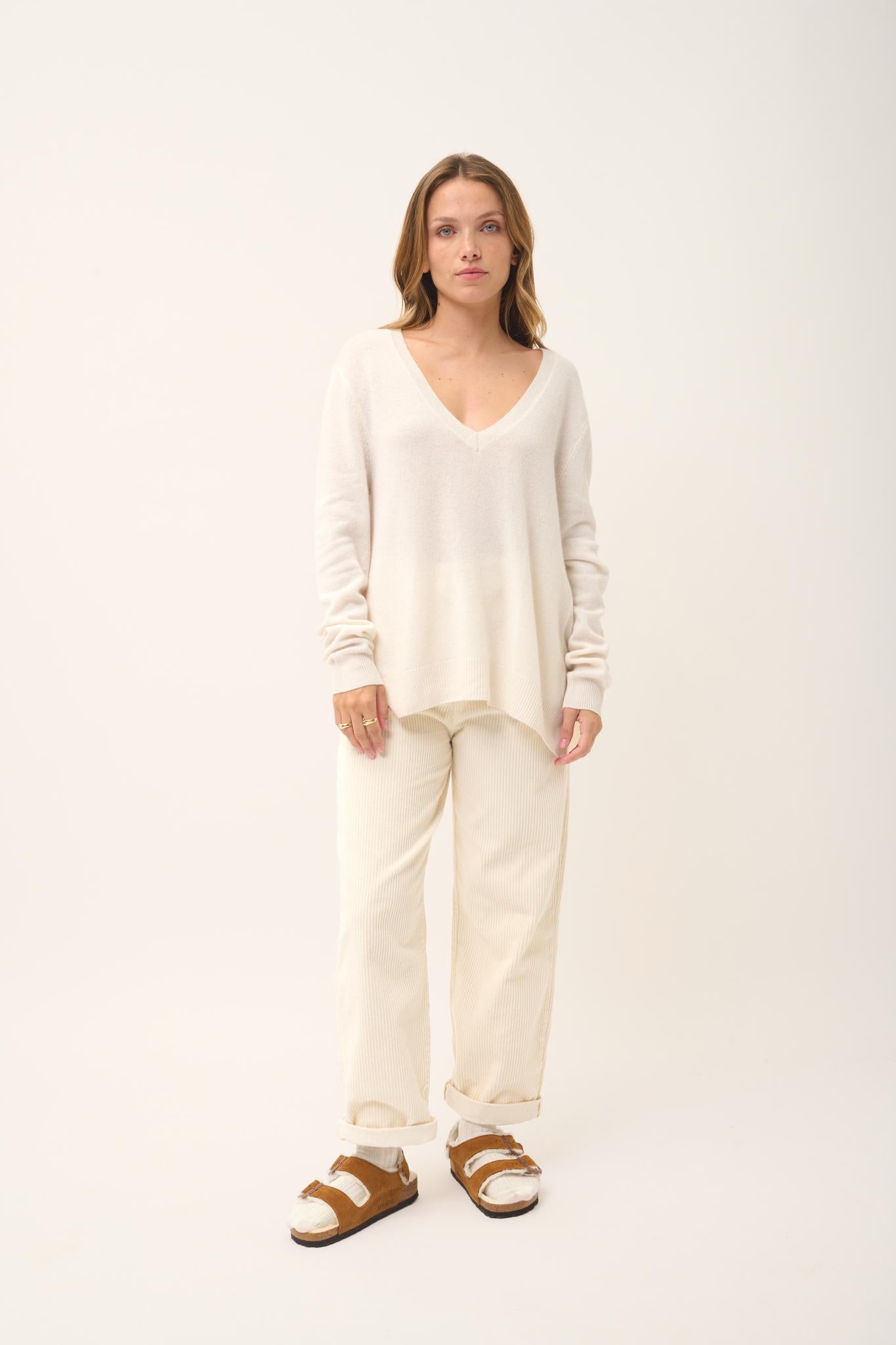 OPAL v-neck sweater ivory front and back