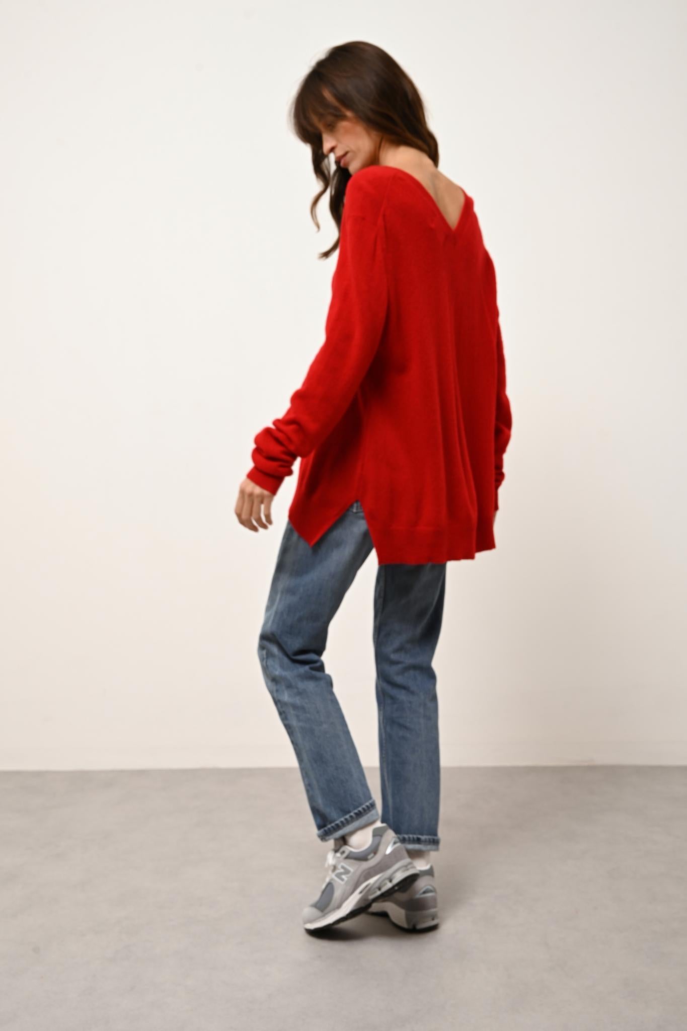 OPAL red v-neck sweater