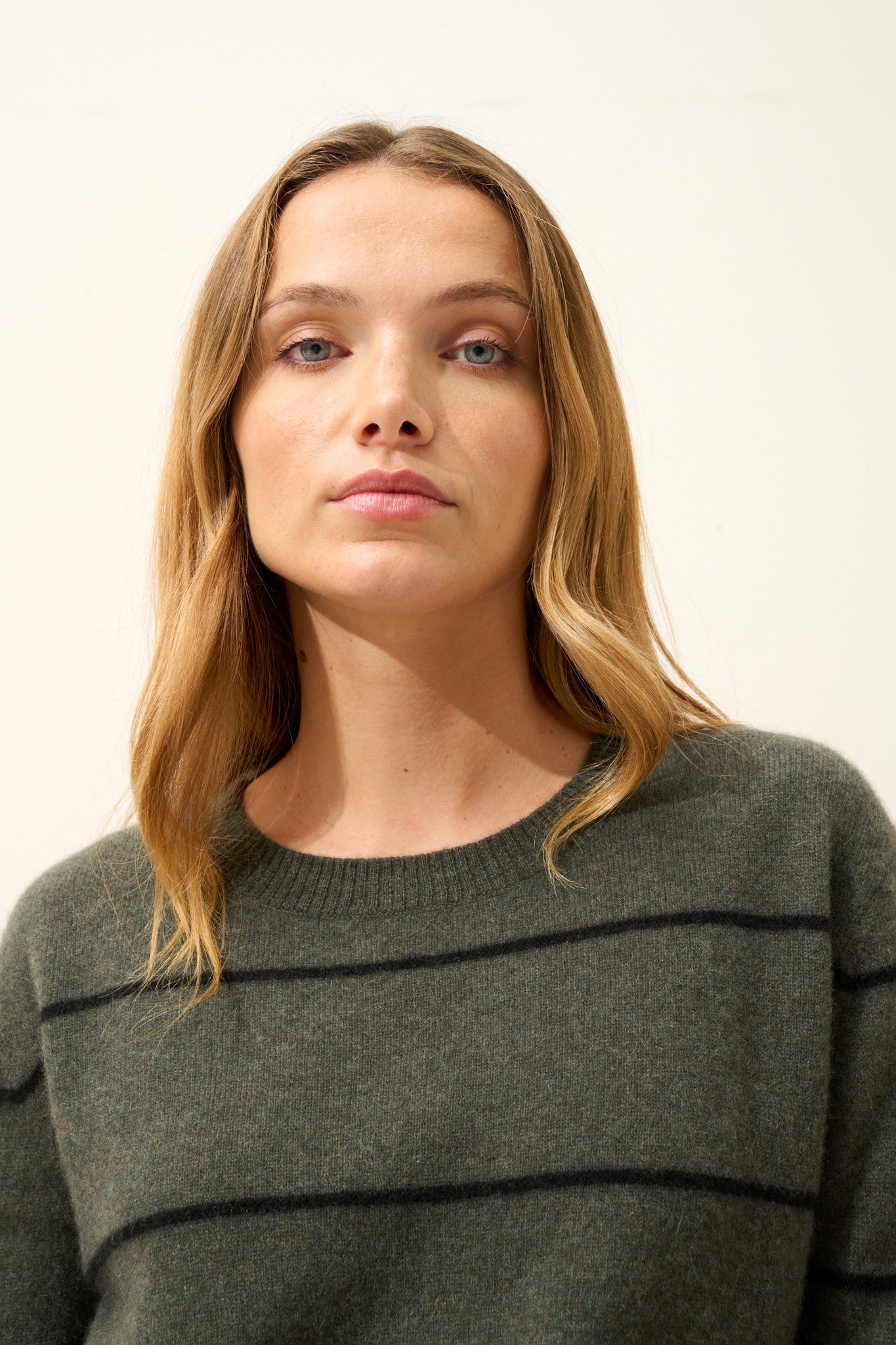 orélis pull col bateau bi-color kaki chiné/noir 100% cachemire