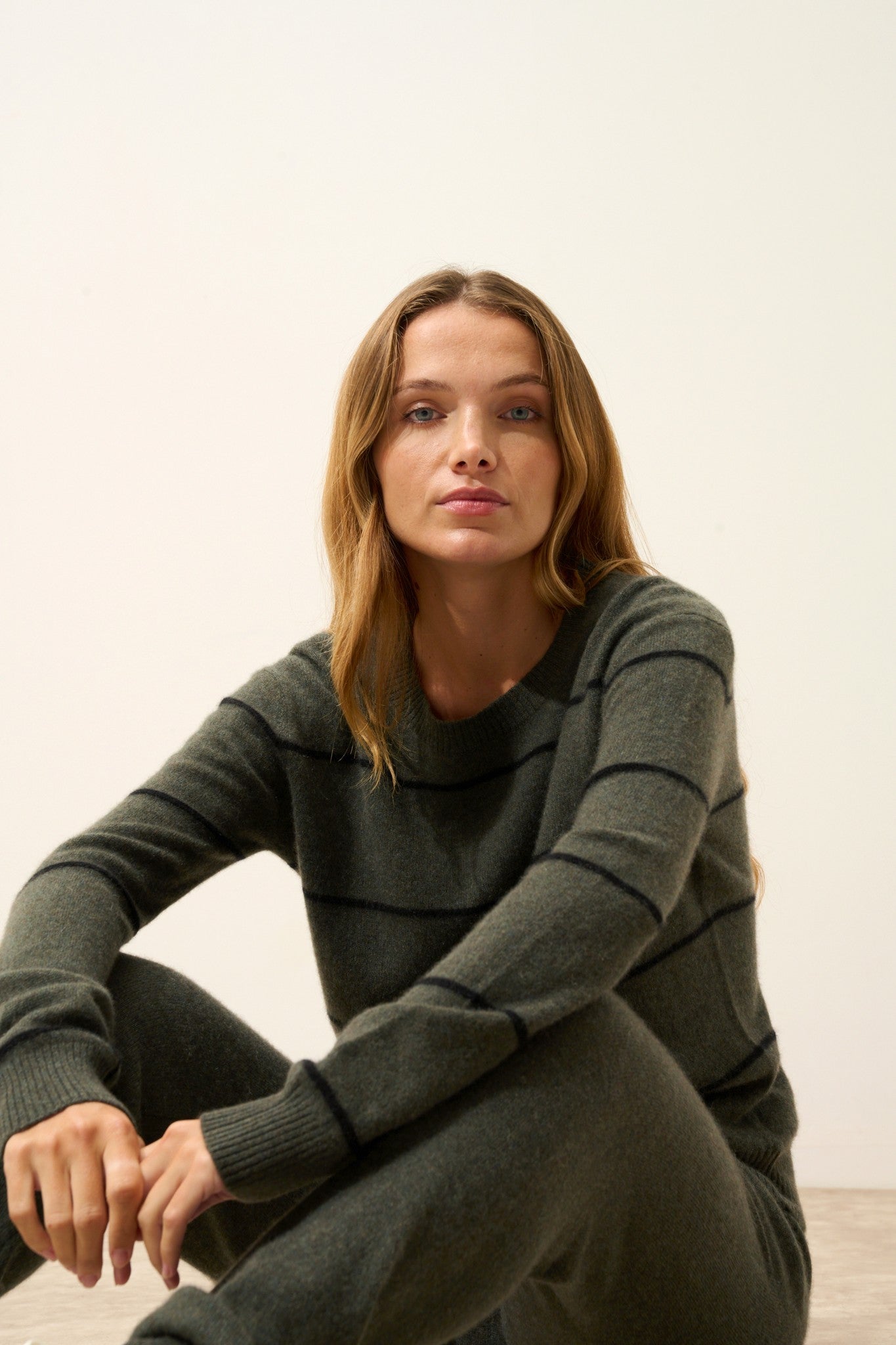 orélis pull col bateau bi-color kaki chiné/noir 100% cachemire