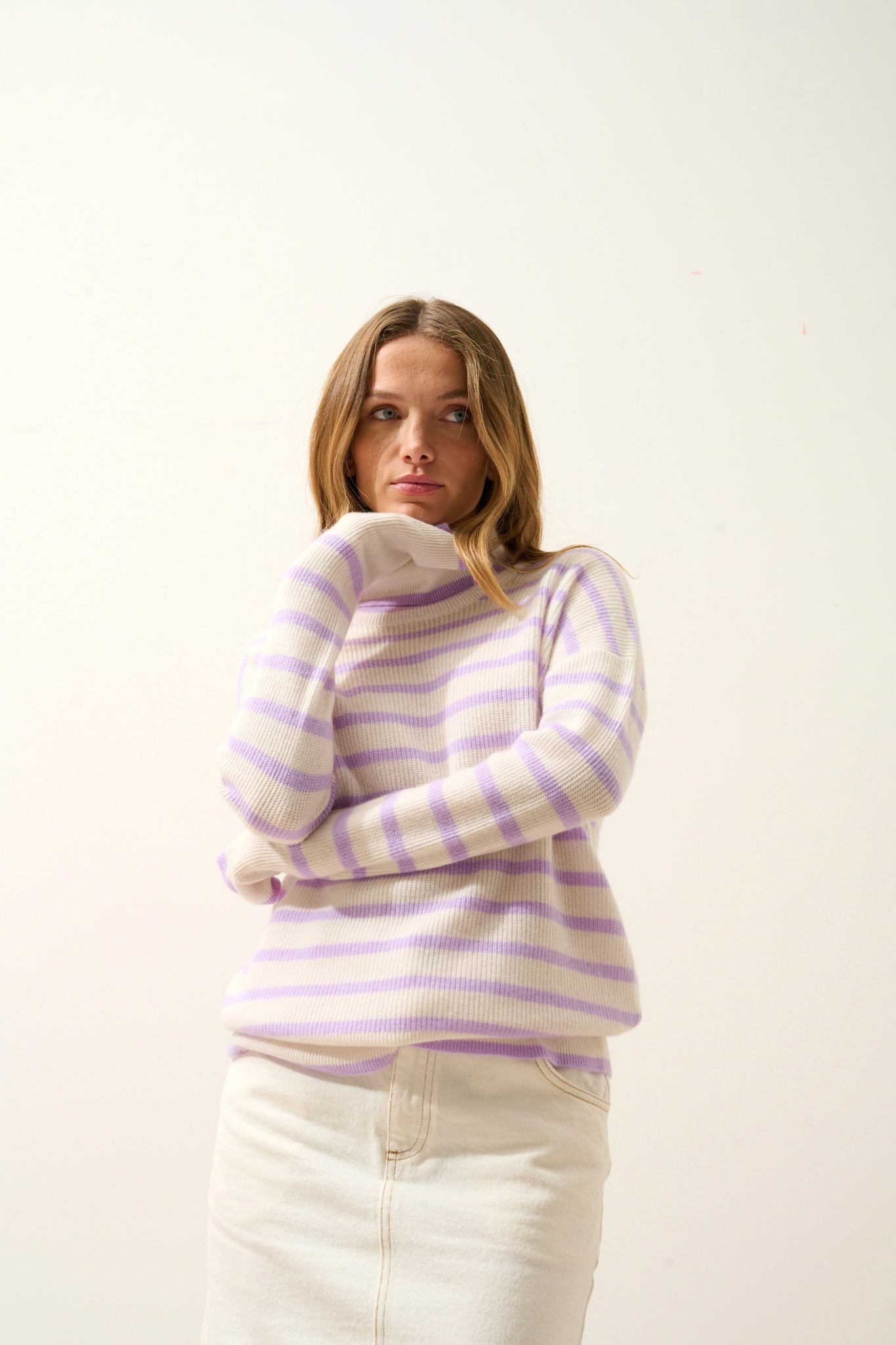 ORÉLIS pull col roulé bi-color mauve/ivoire