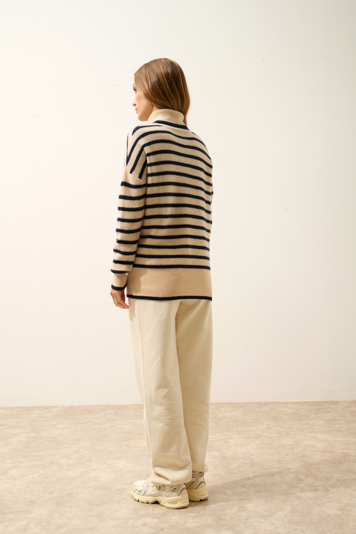 orélis pull col roulé bi-color navy/sable 100% cachemire