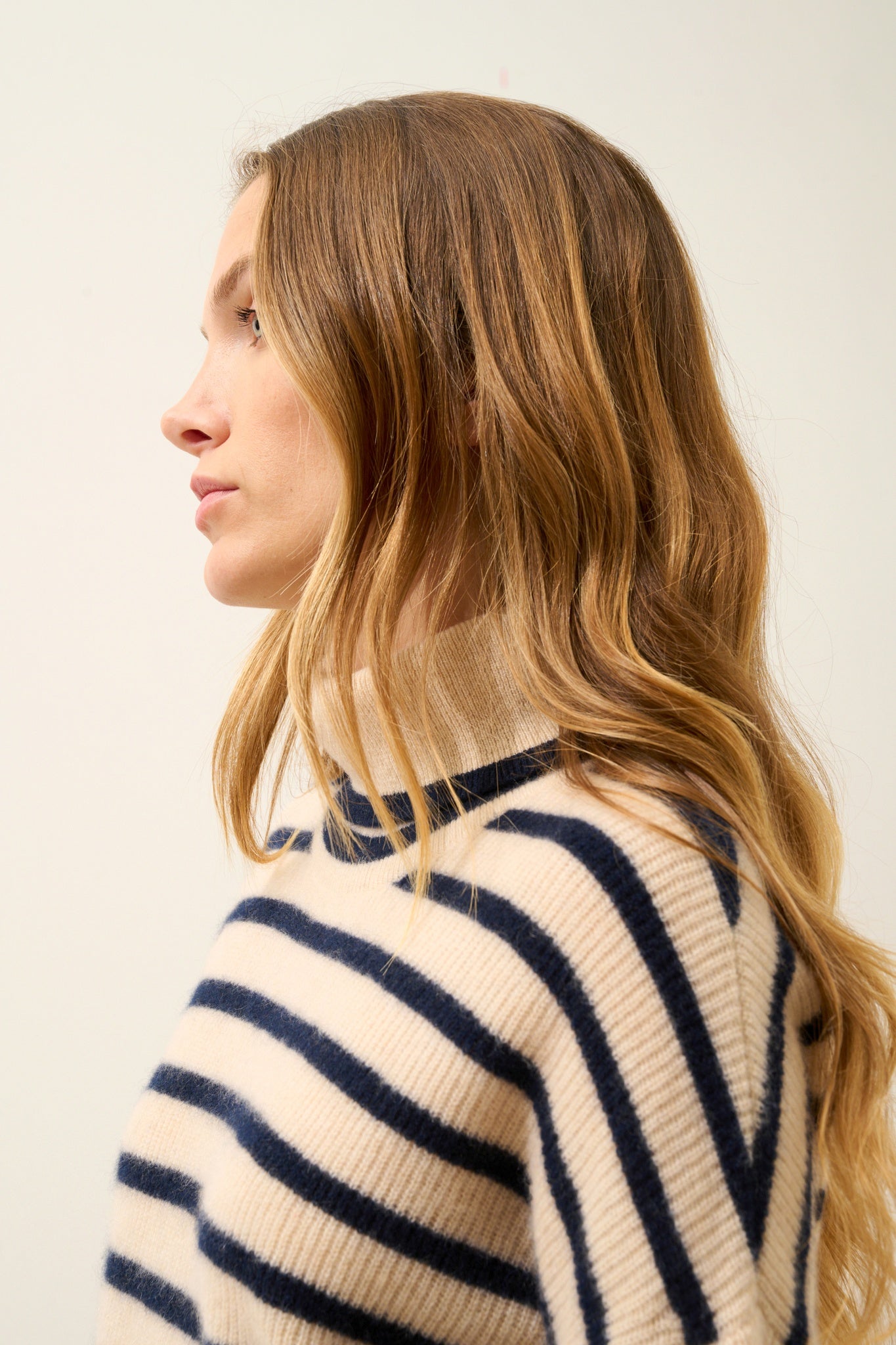 ORÉLIS pull col roulé bi-color navy/sable