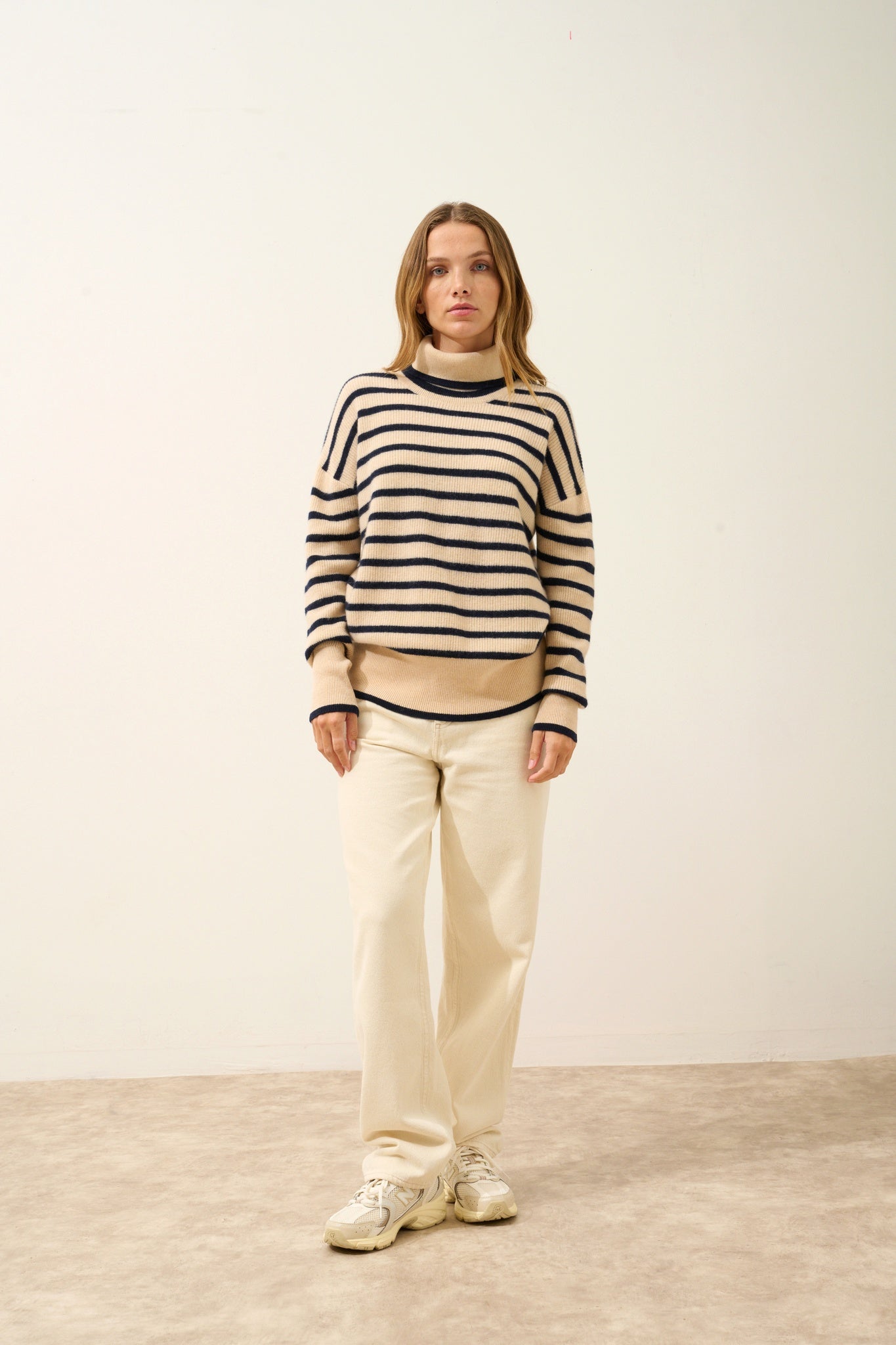 ORÉLIS pull col roulé bi-color navy/sable