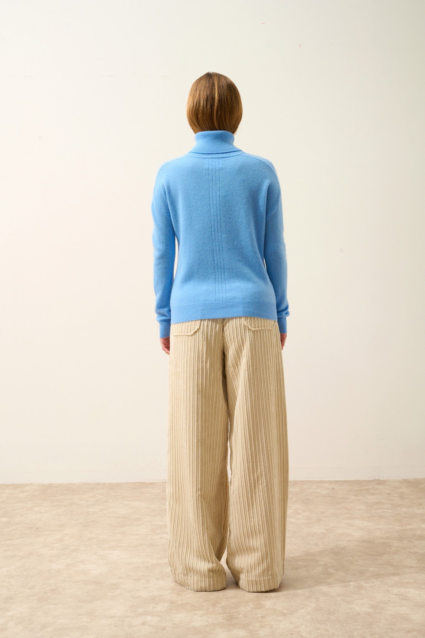 orianne pull col roulé baby blue 100% cachemire