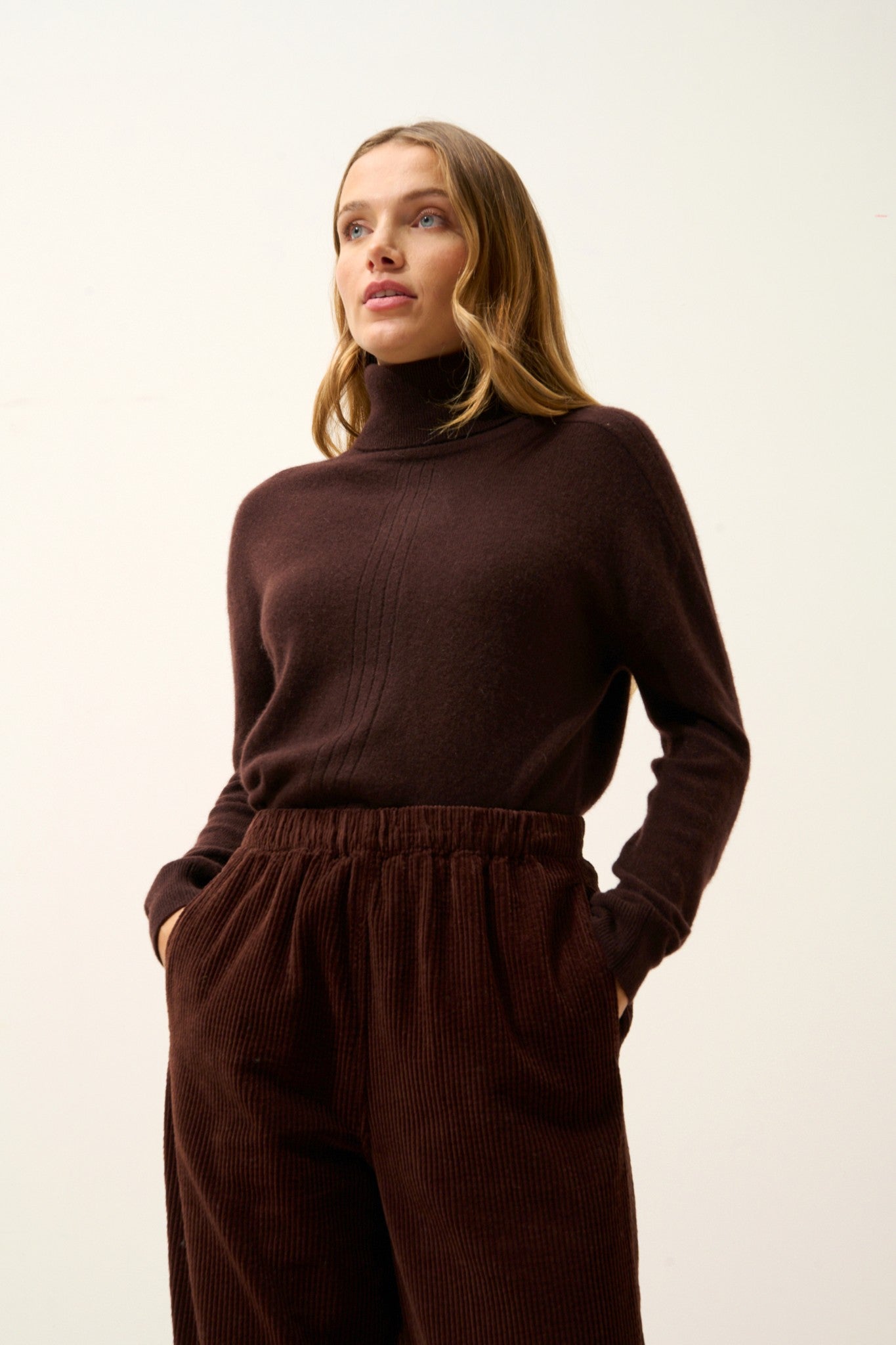 orianne pull col roulé choco 100% cachemire