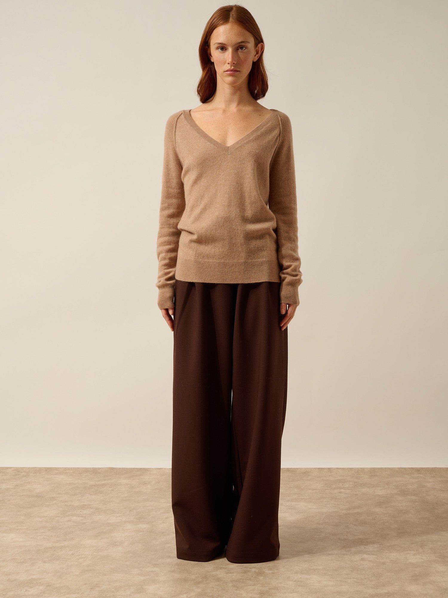 Phoebe V-neck sweater in camel heather