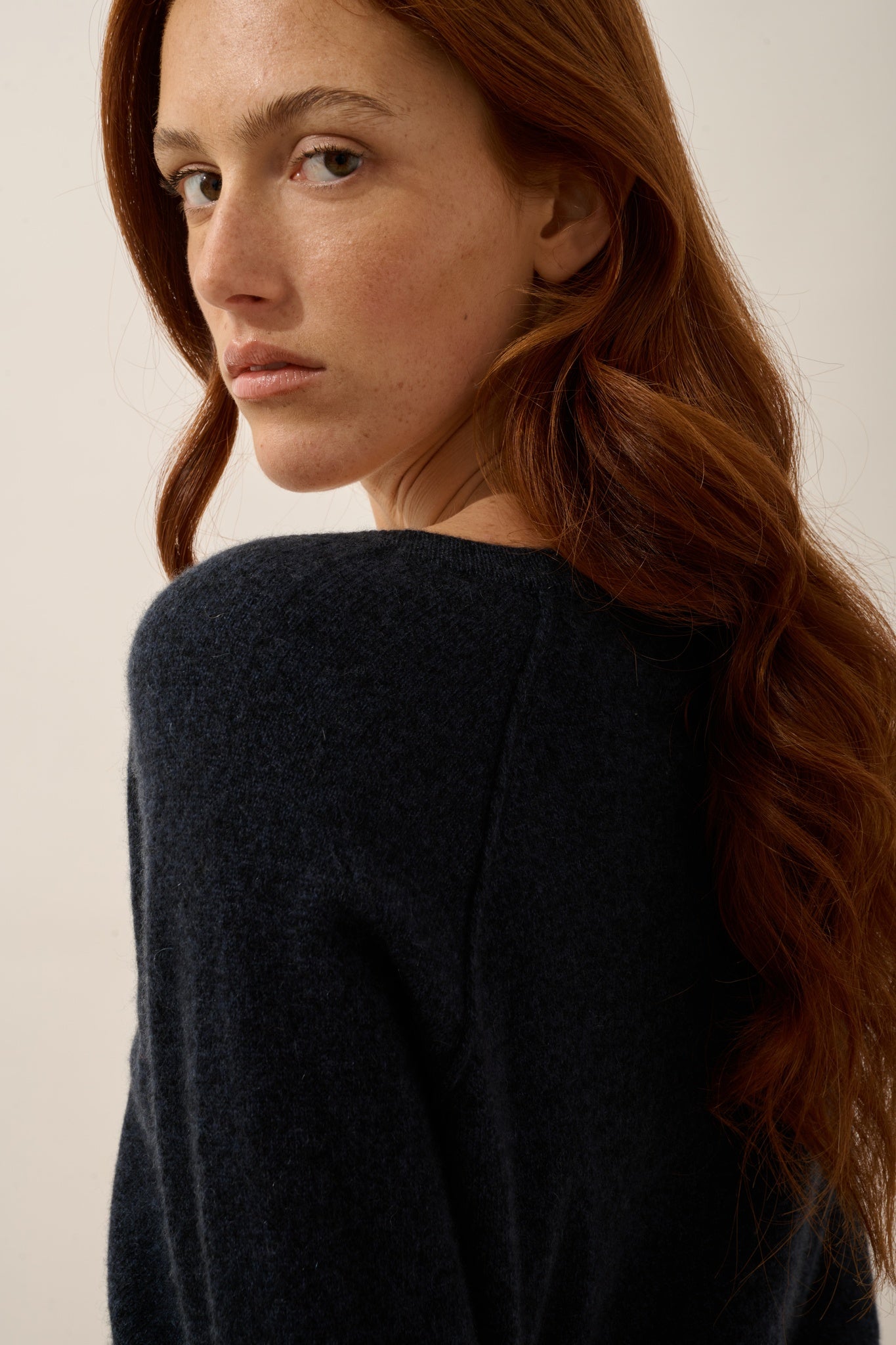 PHOEBE pull col v caviar