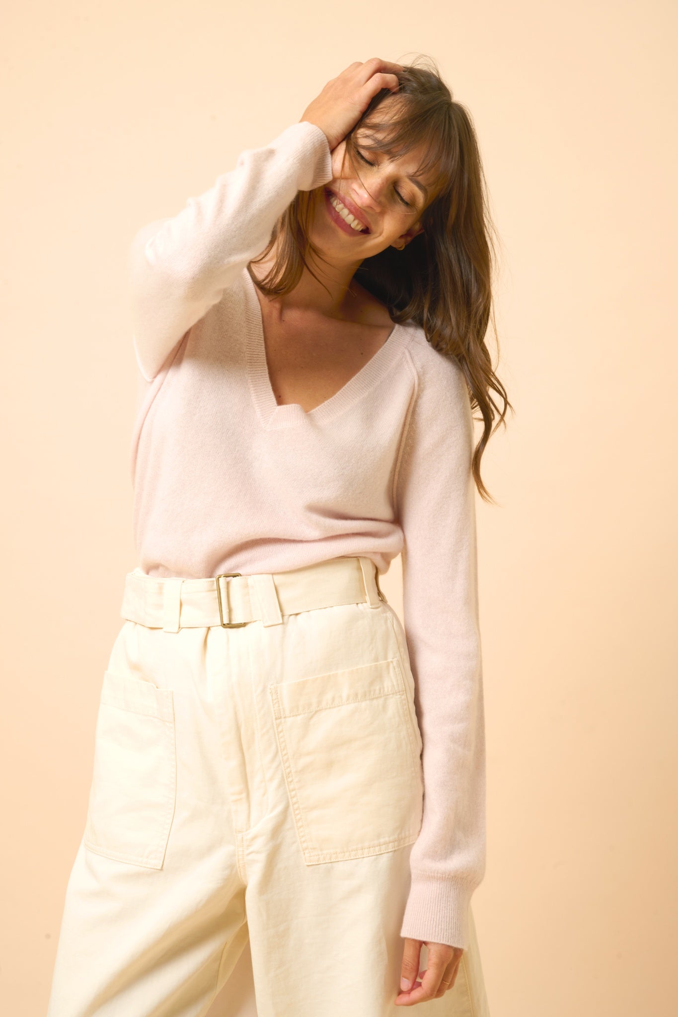 PHOEBE v-neck sweater powder