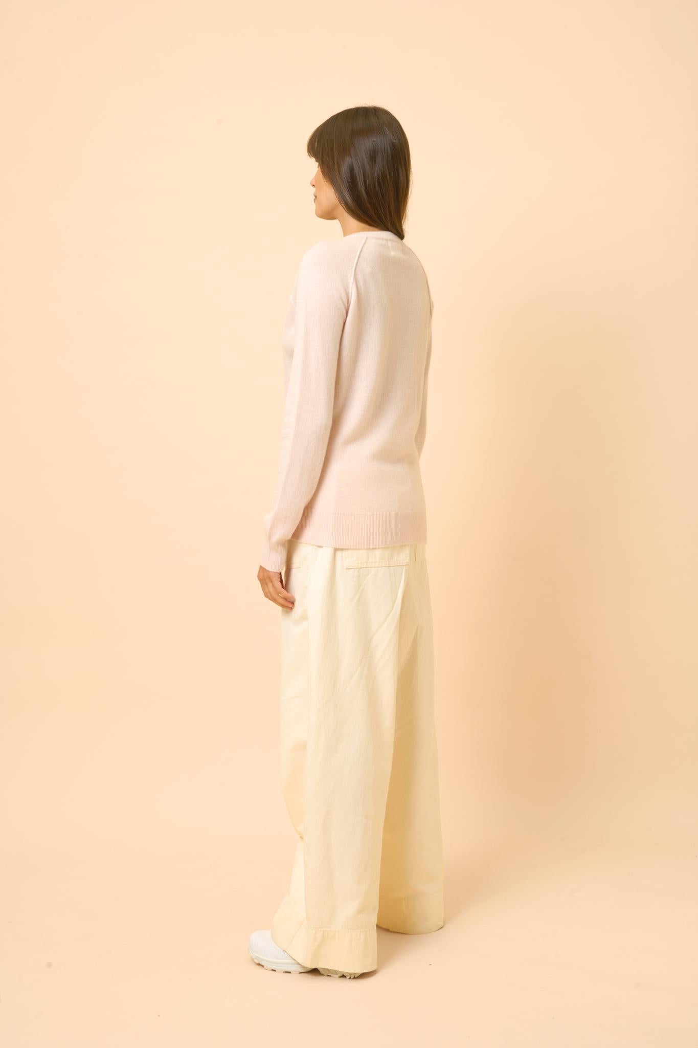 PHOEBE v-neck sweater powder