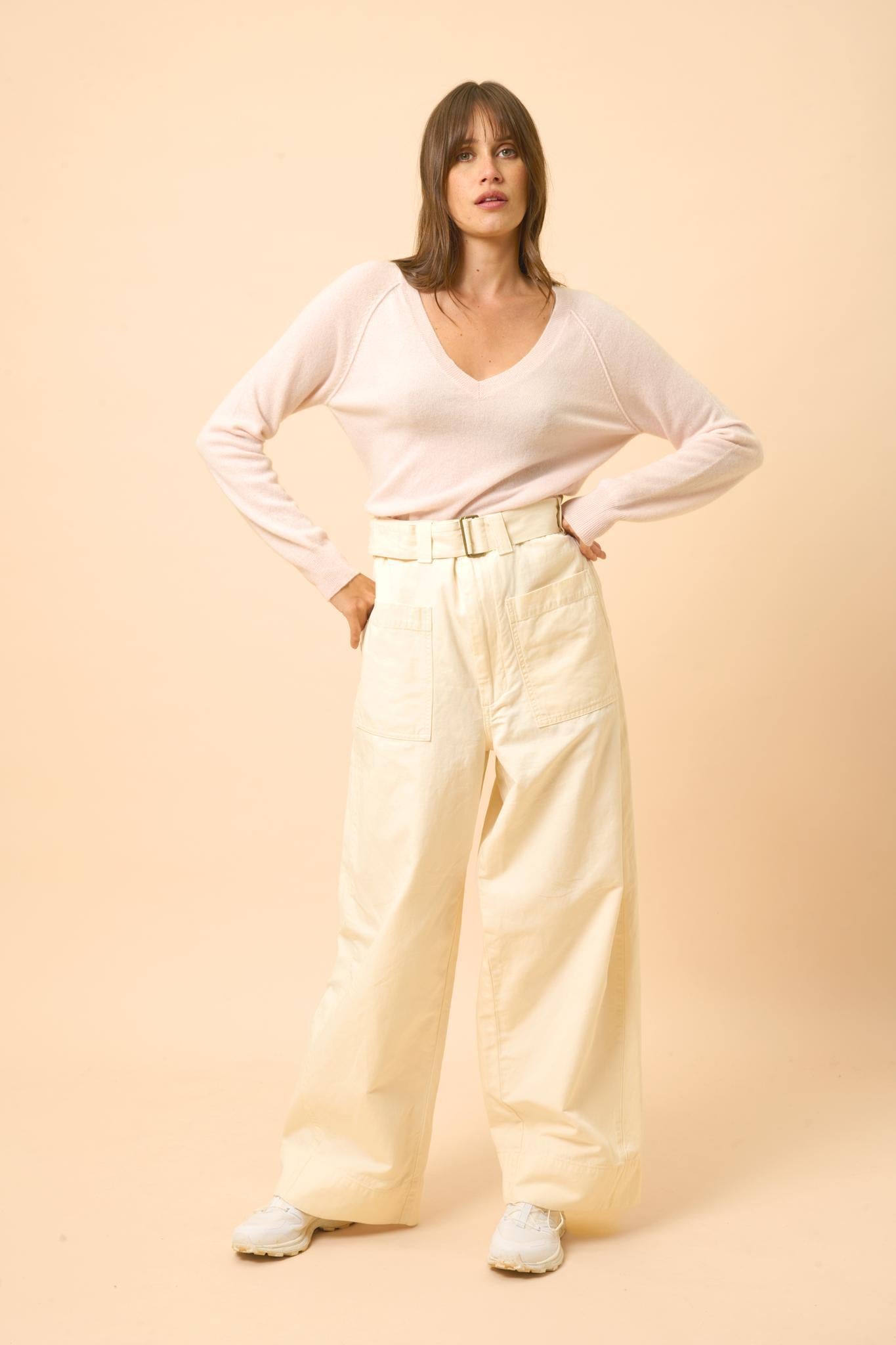 PHOEBE v-neck sweater powder