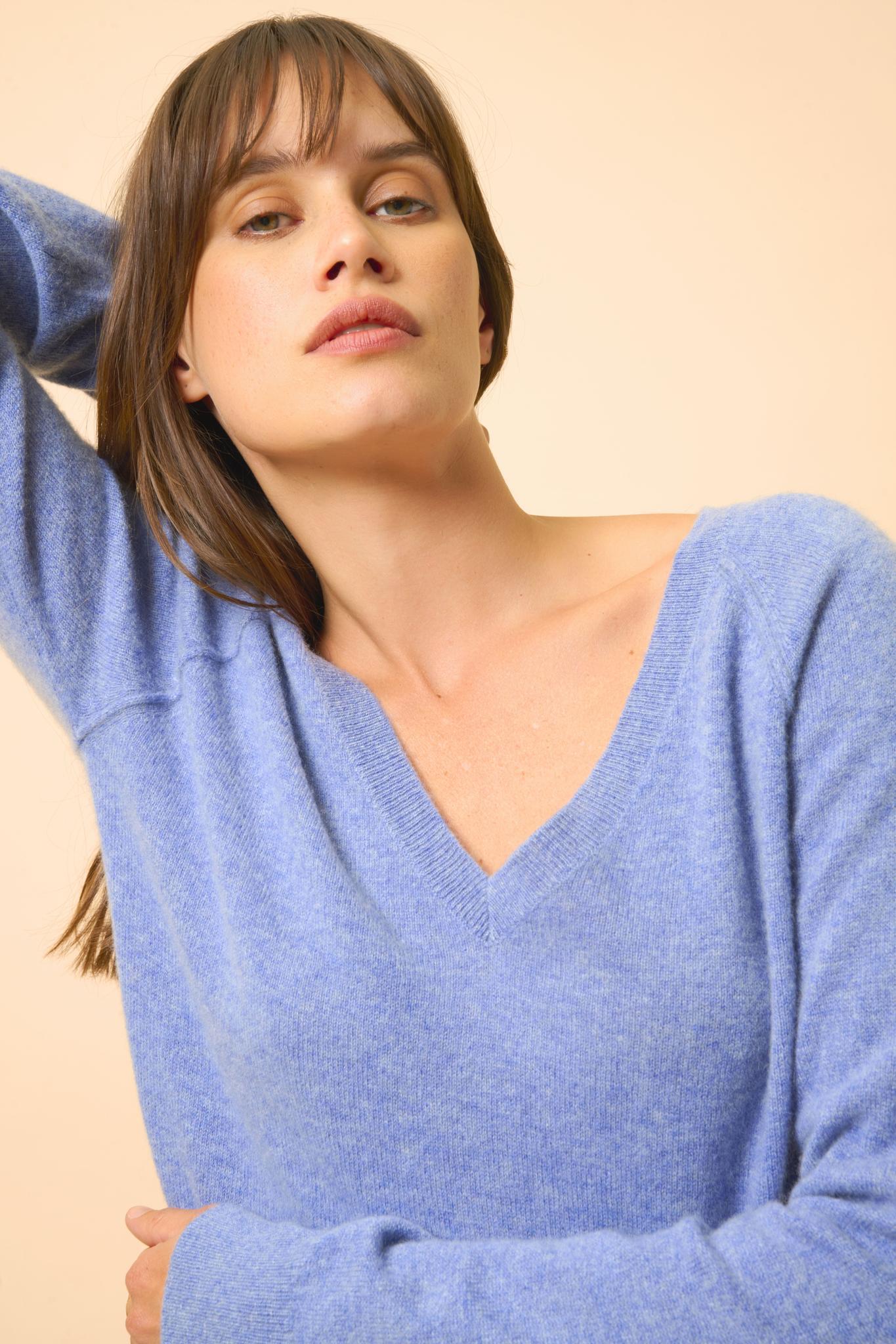 PHOEBE v-neck sweater sky mottled