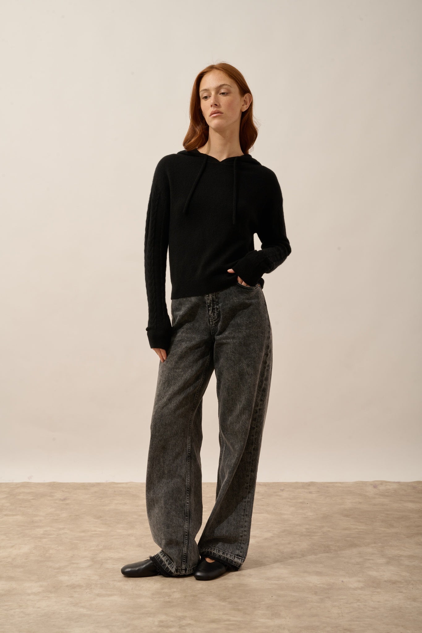 POLARA pull capuche noir