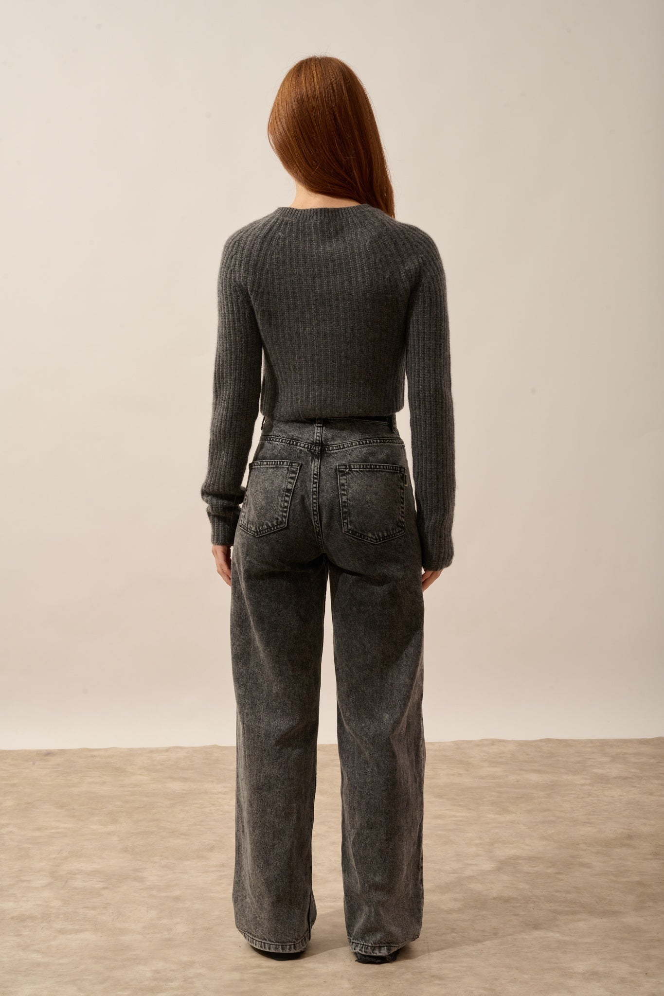 PUCALLPA short round-neck sweater, 8-ply, heathered anthracite