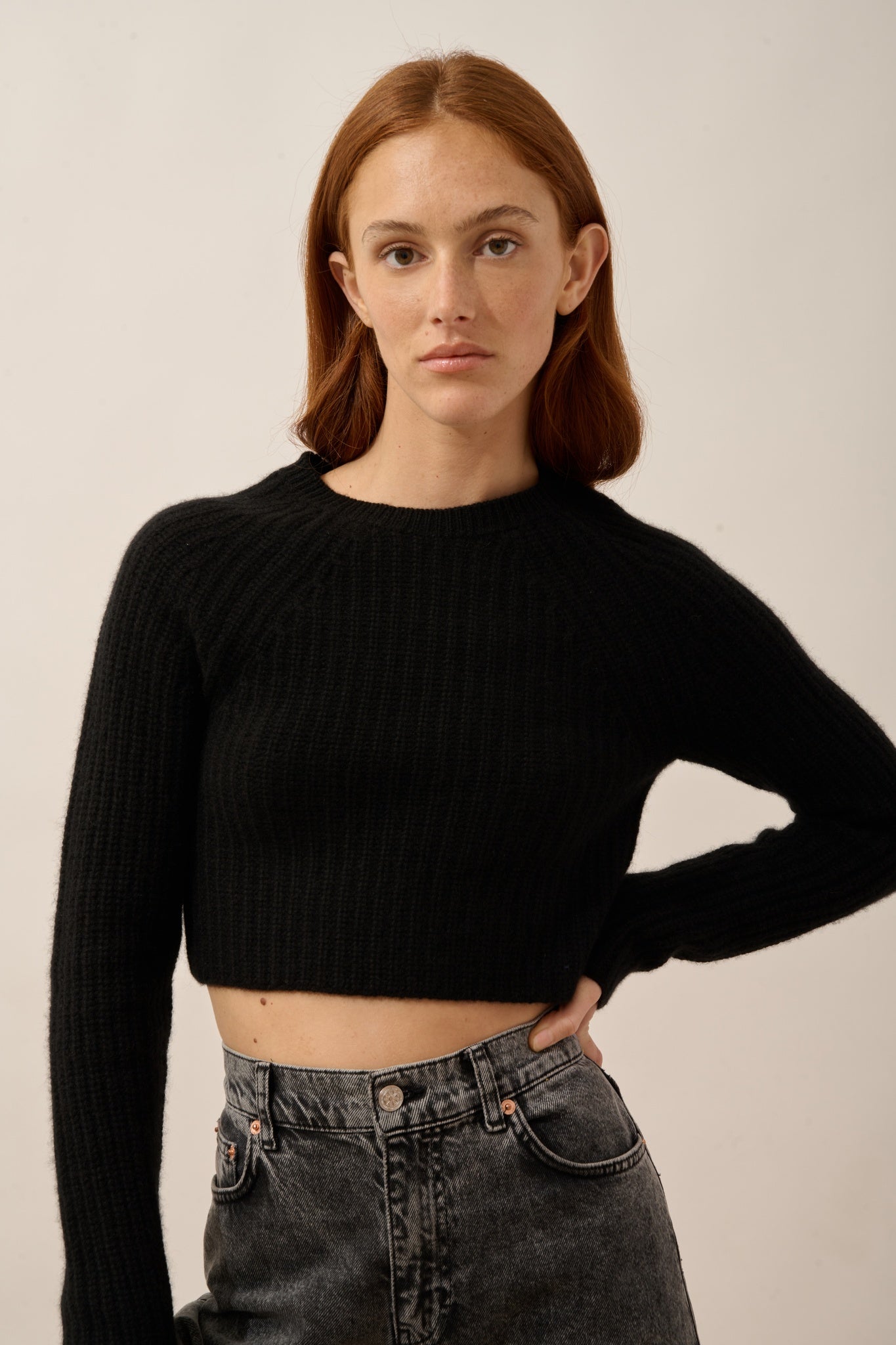 PUCALLPA pull court col rond 8 fils noir