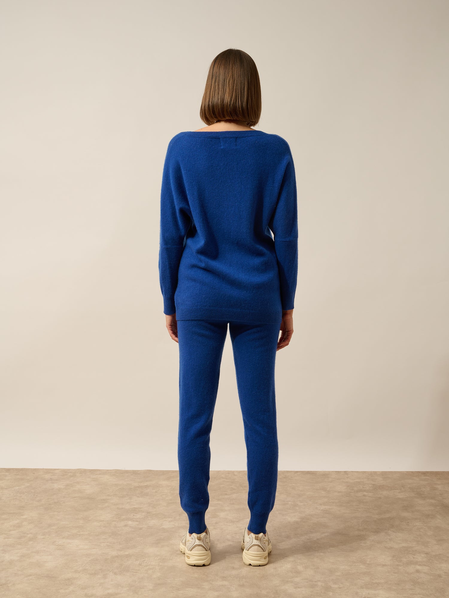 REBECCA pull outremer