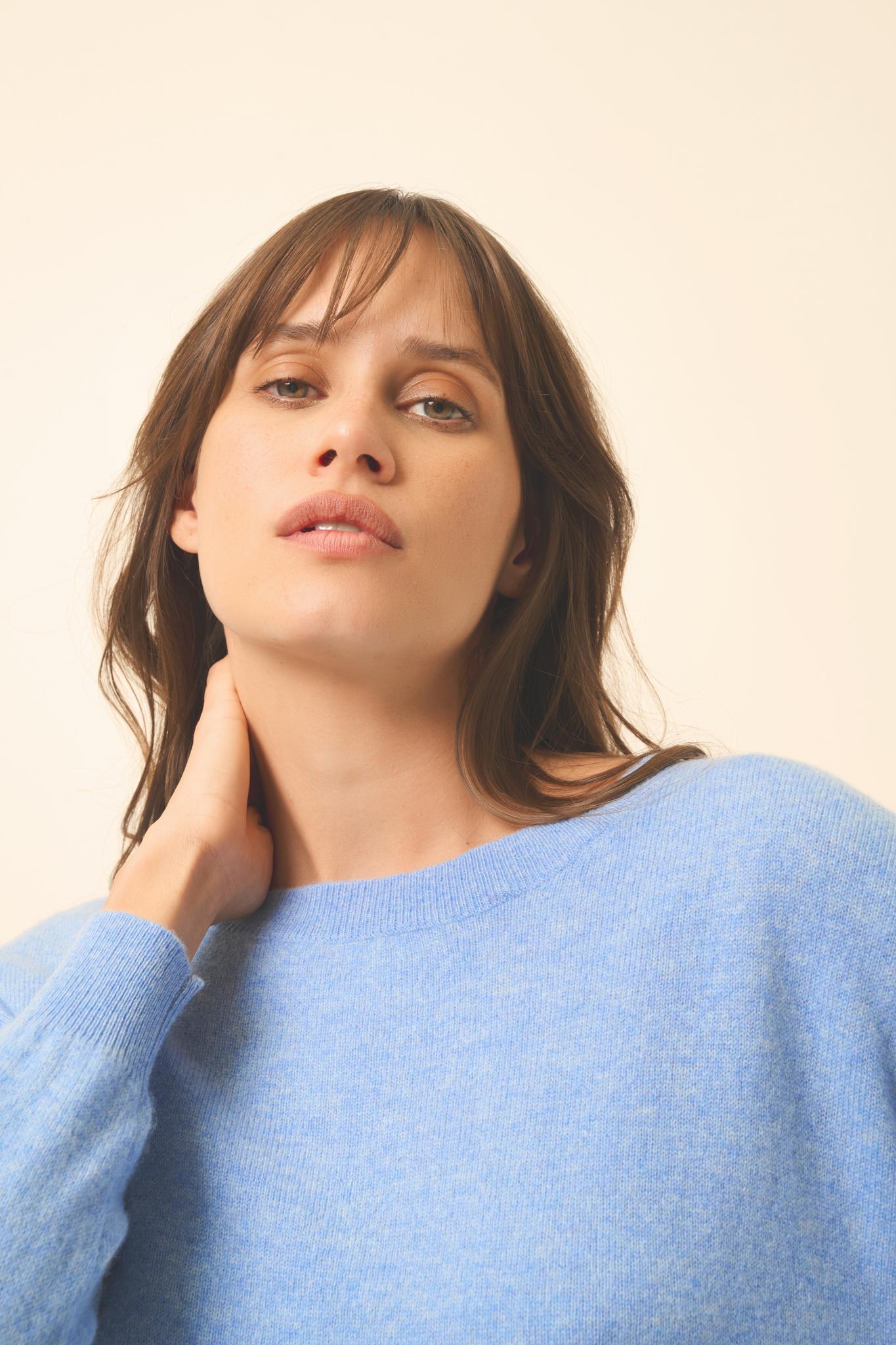 REBECCA pull col rond sky