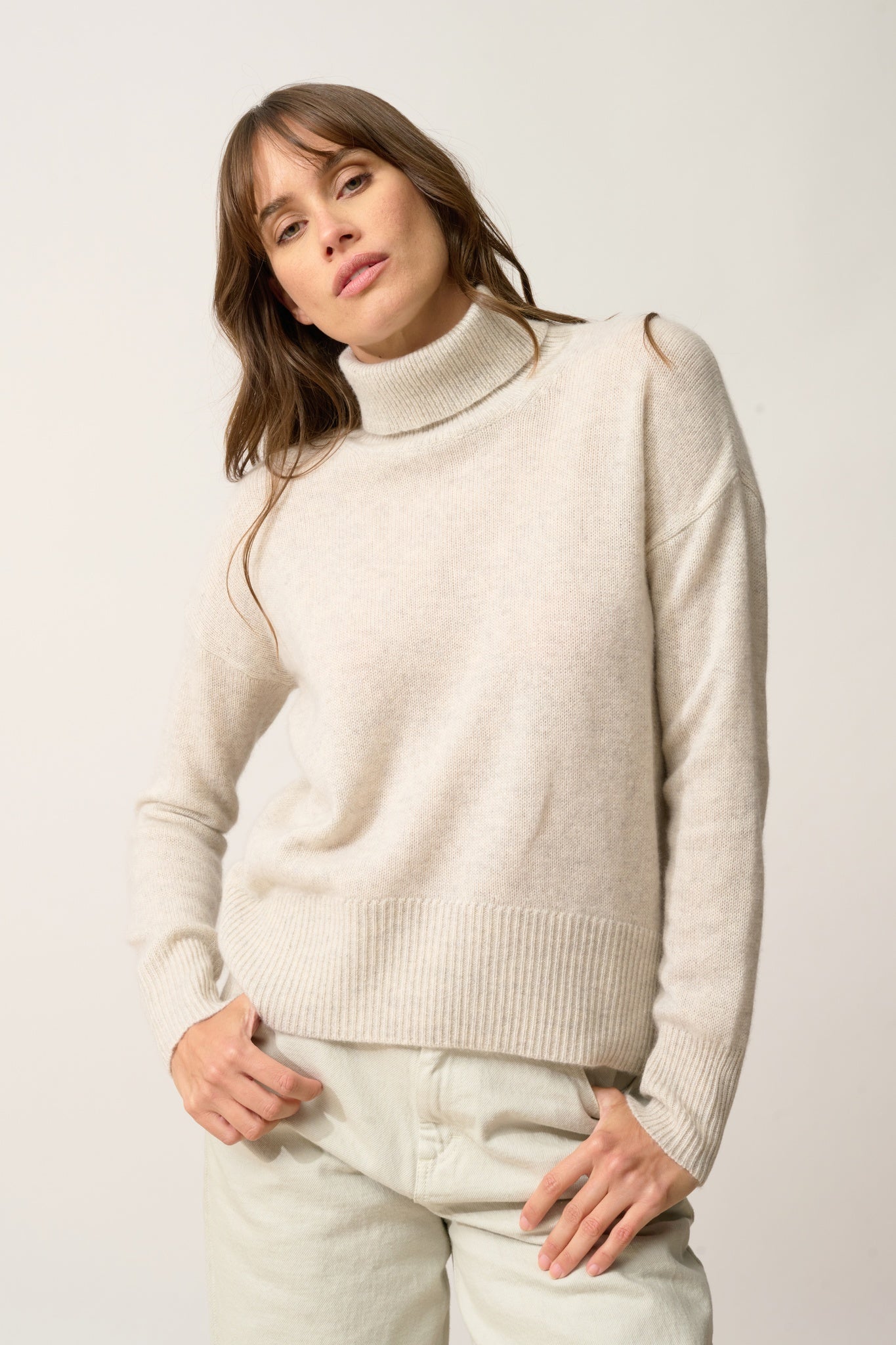 ROMANE pearl grey turtleneck sweater