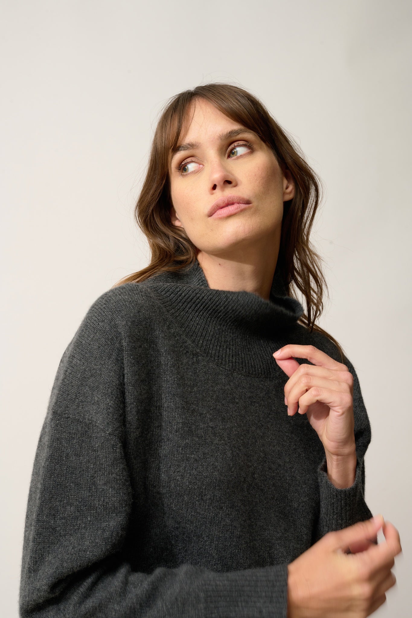 ROMY pull col montant carbone chiné