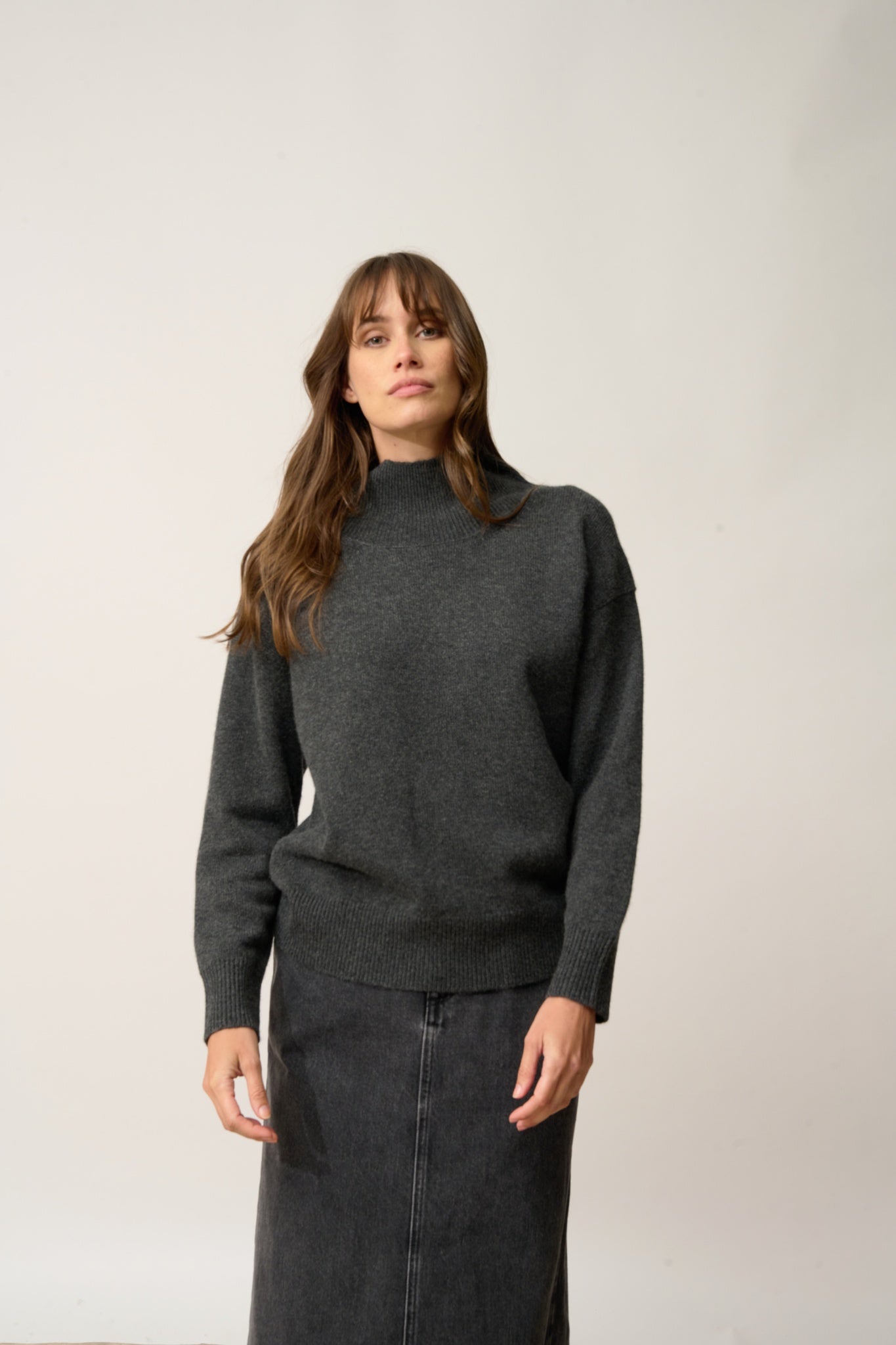 ROMY pull col montant carbone chiné