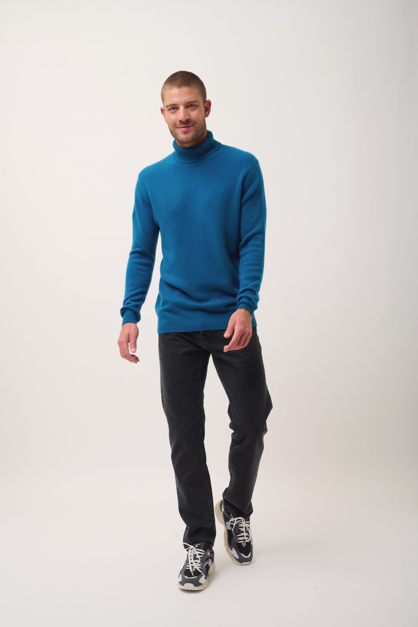 SACHA pull col roulé paon