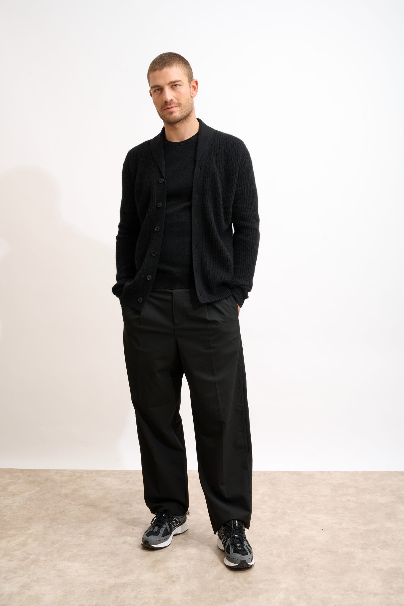 SANJI veste boutonnée col châle 4 fils noir