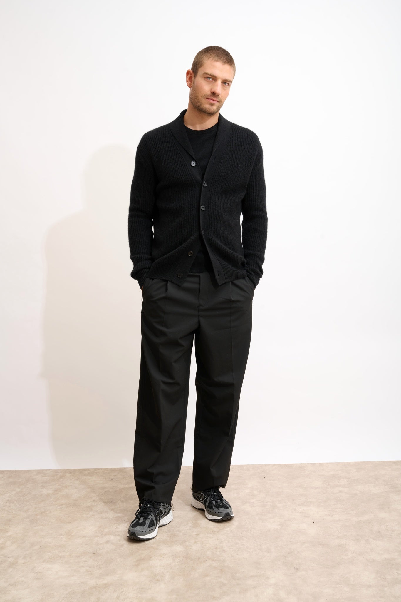 SANJI veste boutonnée col châle 4 fils noir