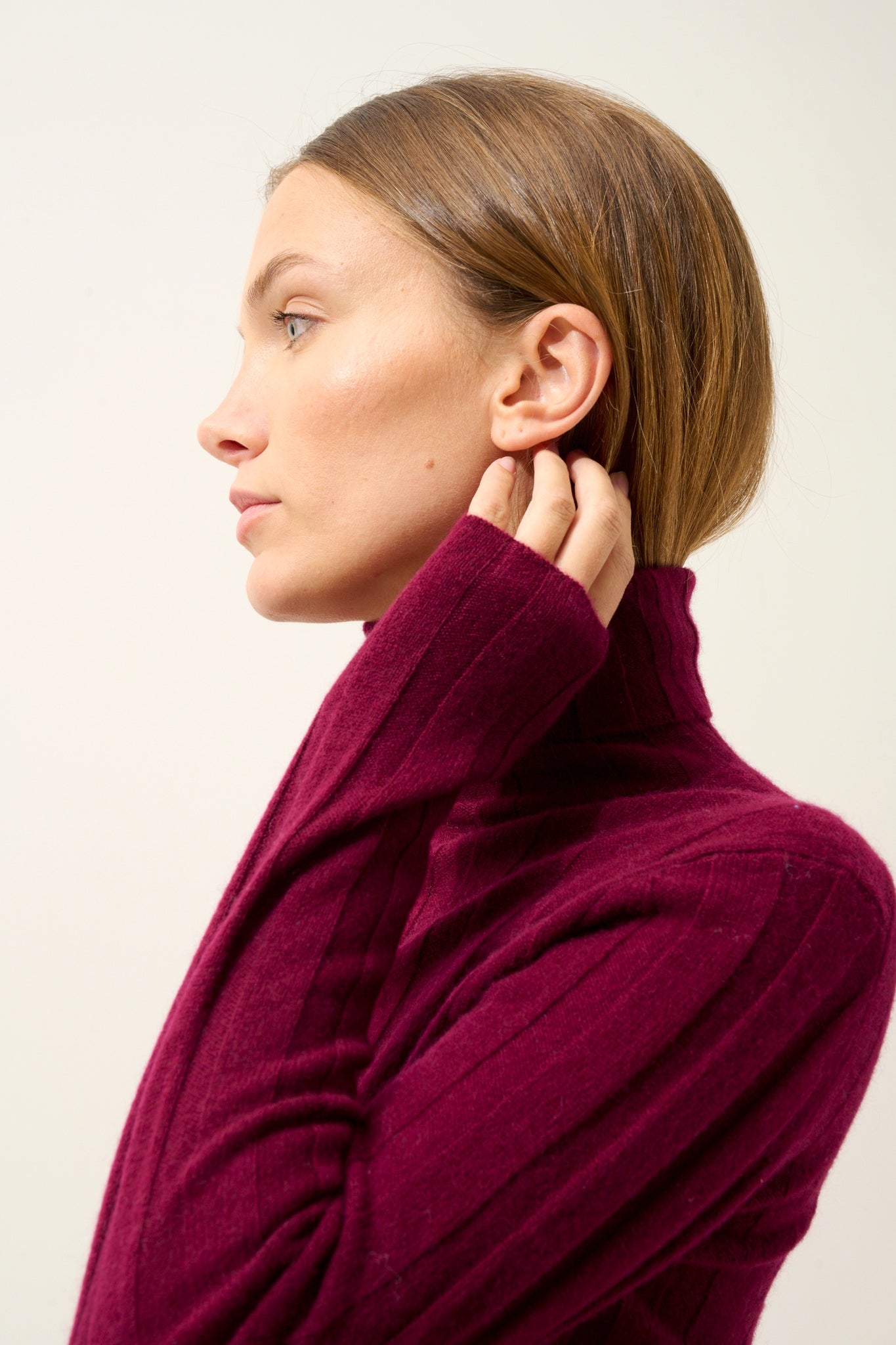 SERELITH pull col roulé bordeaux