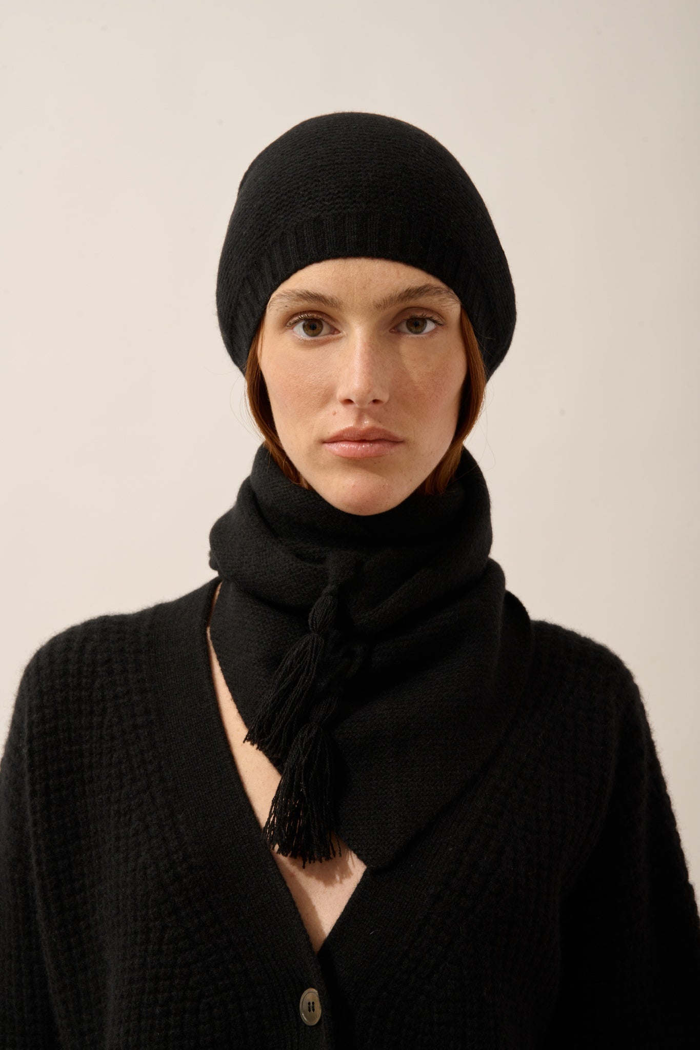 SIGNY bonnet 4 fils noir