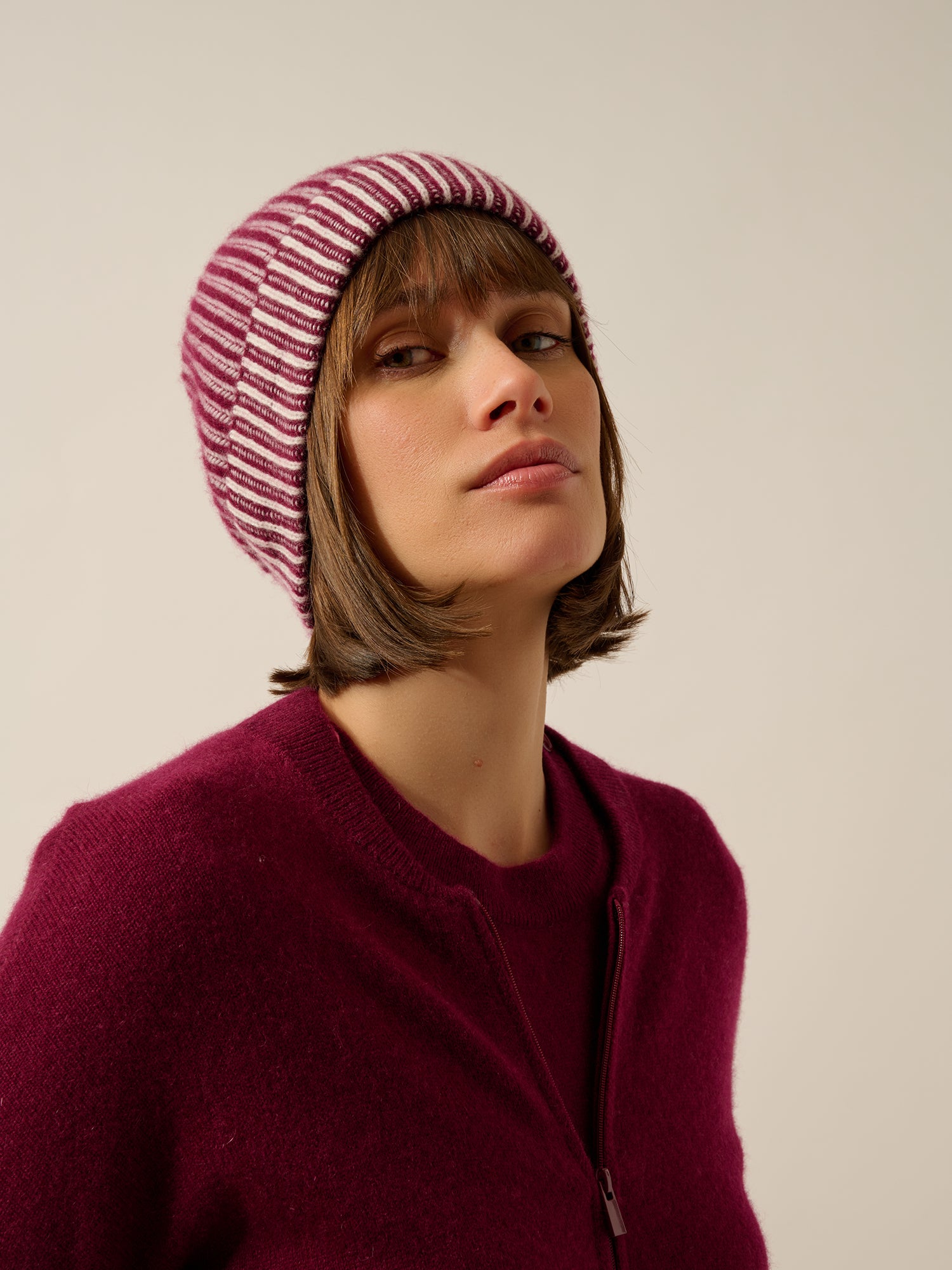 SLOANNE bonnet bordeaux_ivoire