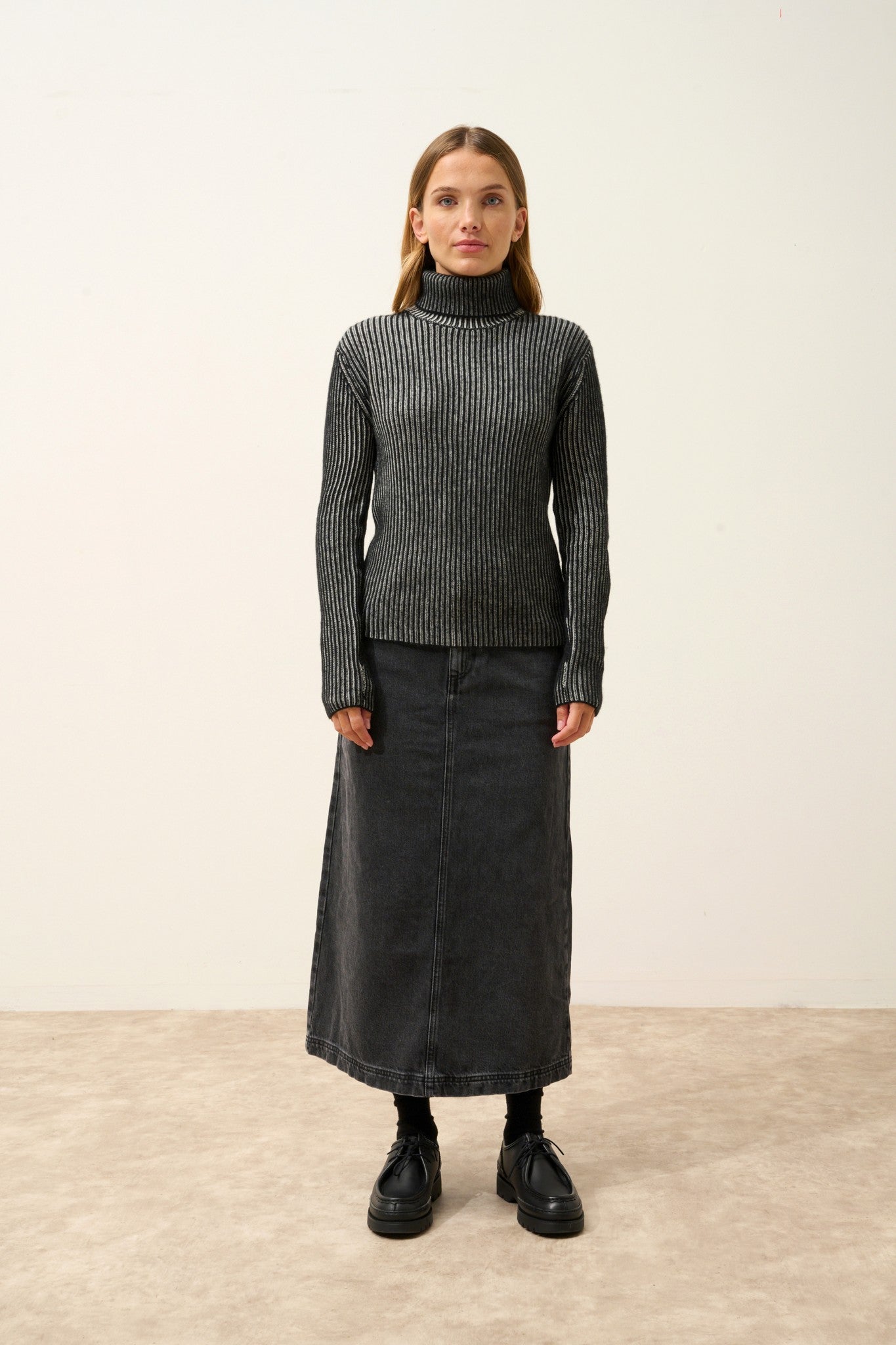 somnia pull col roulé 4 fils noir/ivoire 100% cachemire