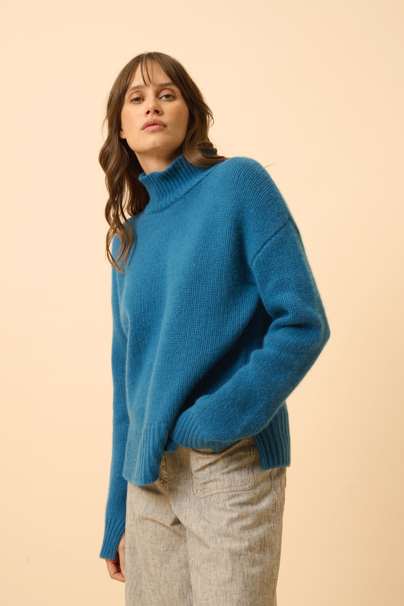 SULLANA pull col montant paon