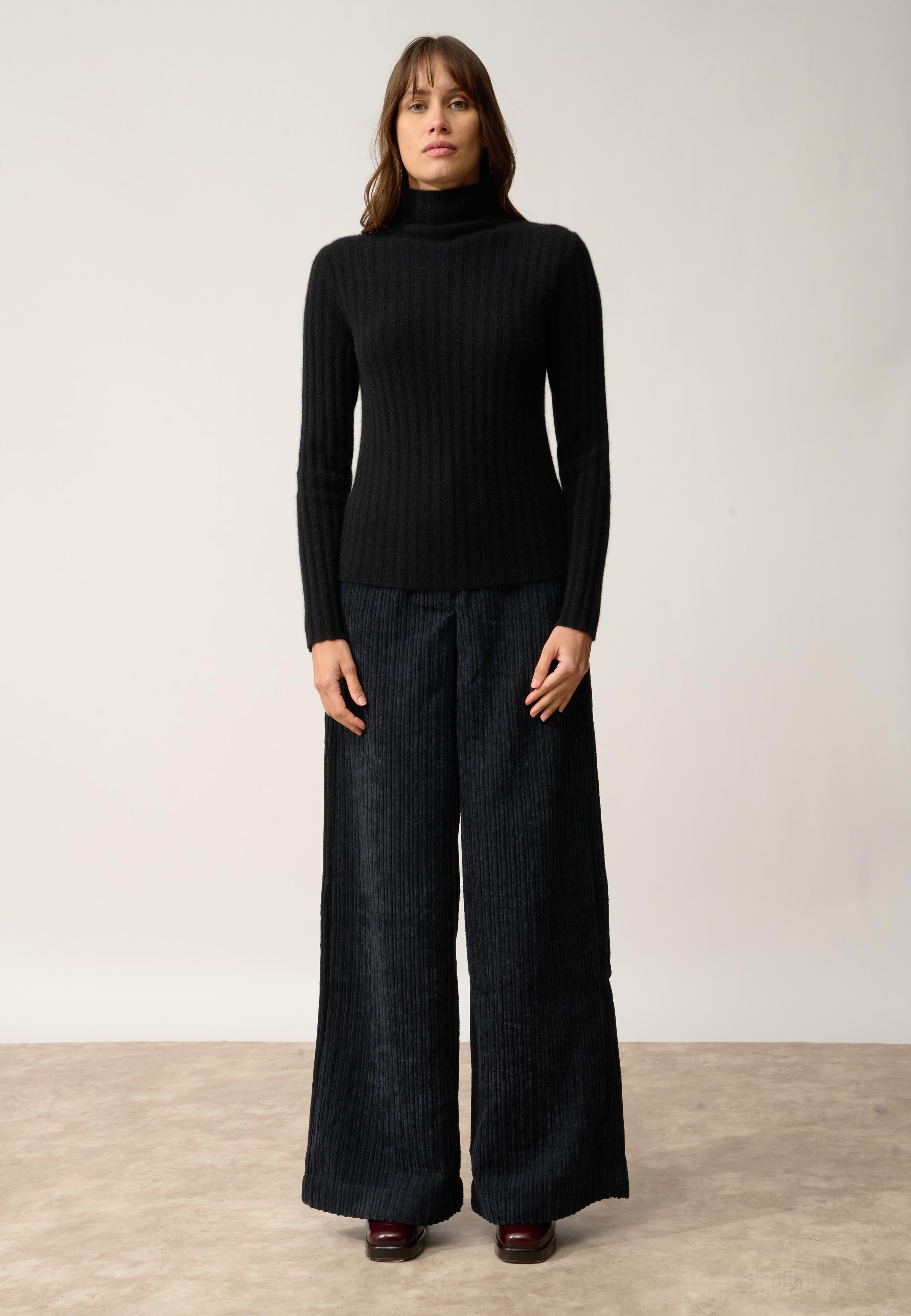 SUNNEVA pull col montant noir