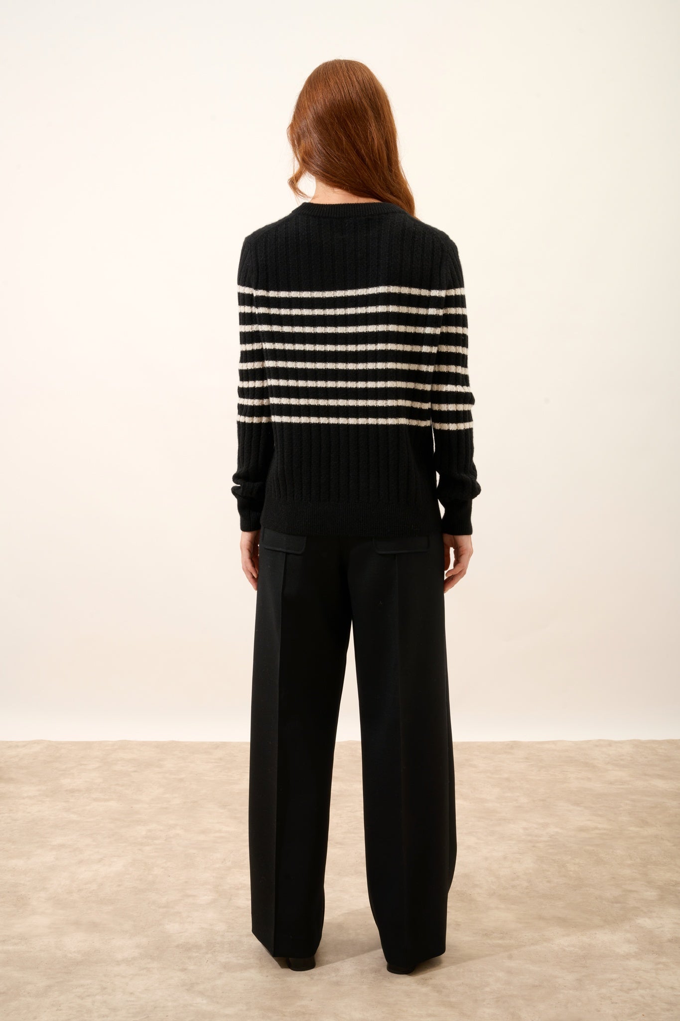 SYLVANA pull col rond 4 fils bi-color noir/ivoire