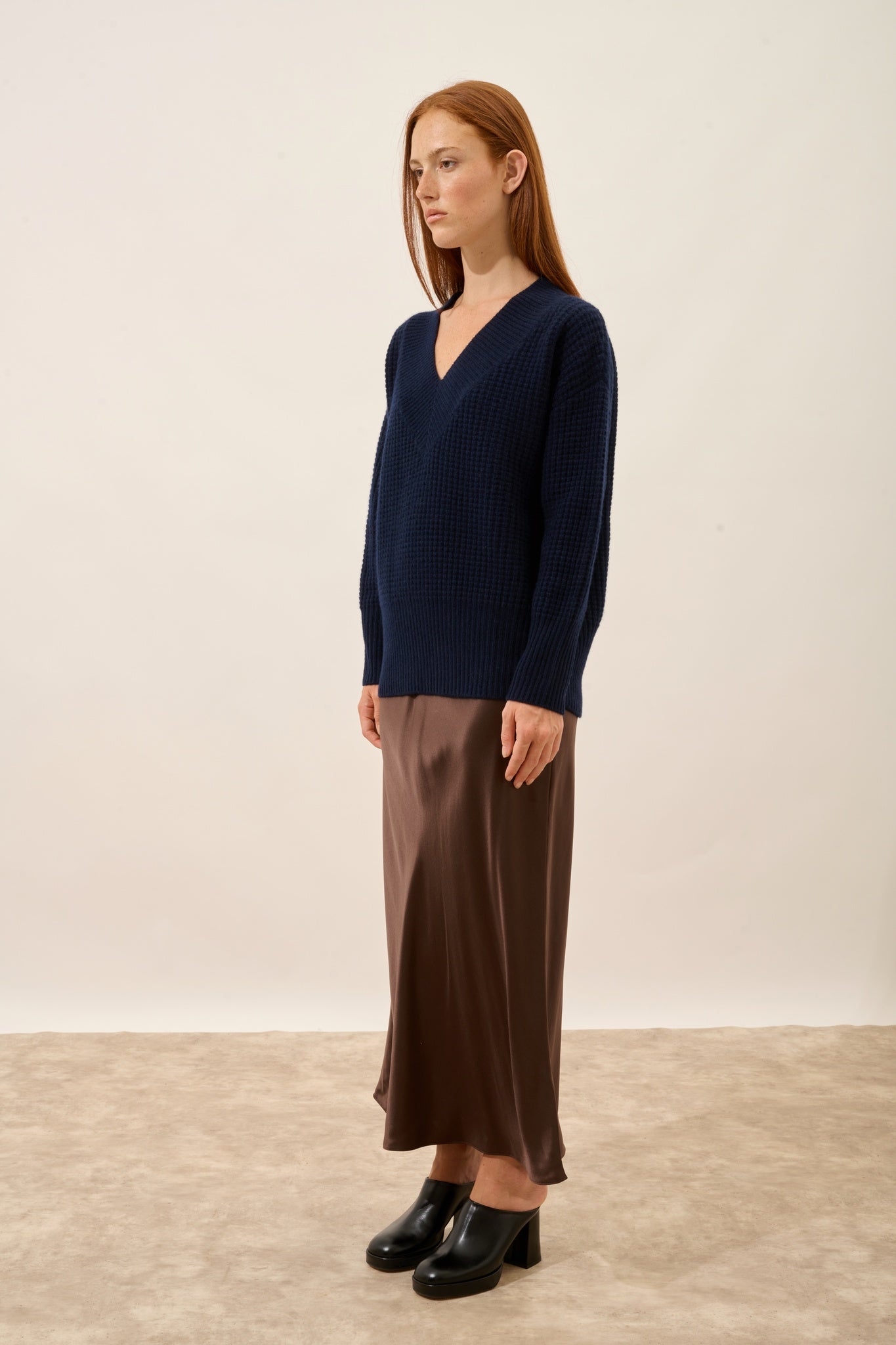 TACNA pull col v navy