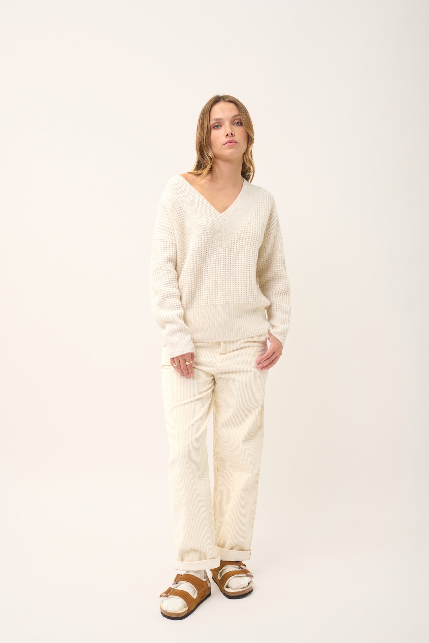 TACNA V-neck sweater