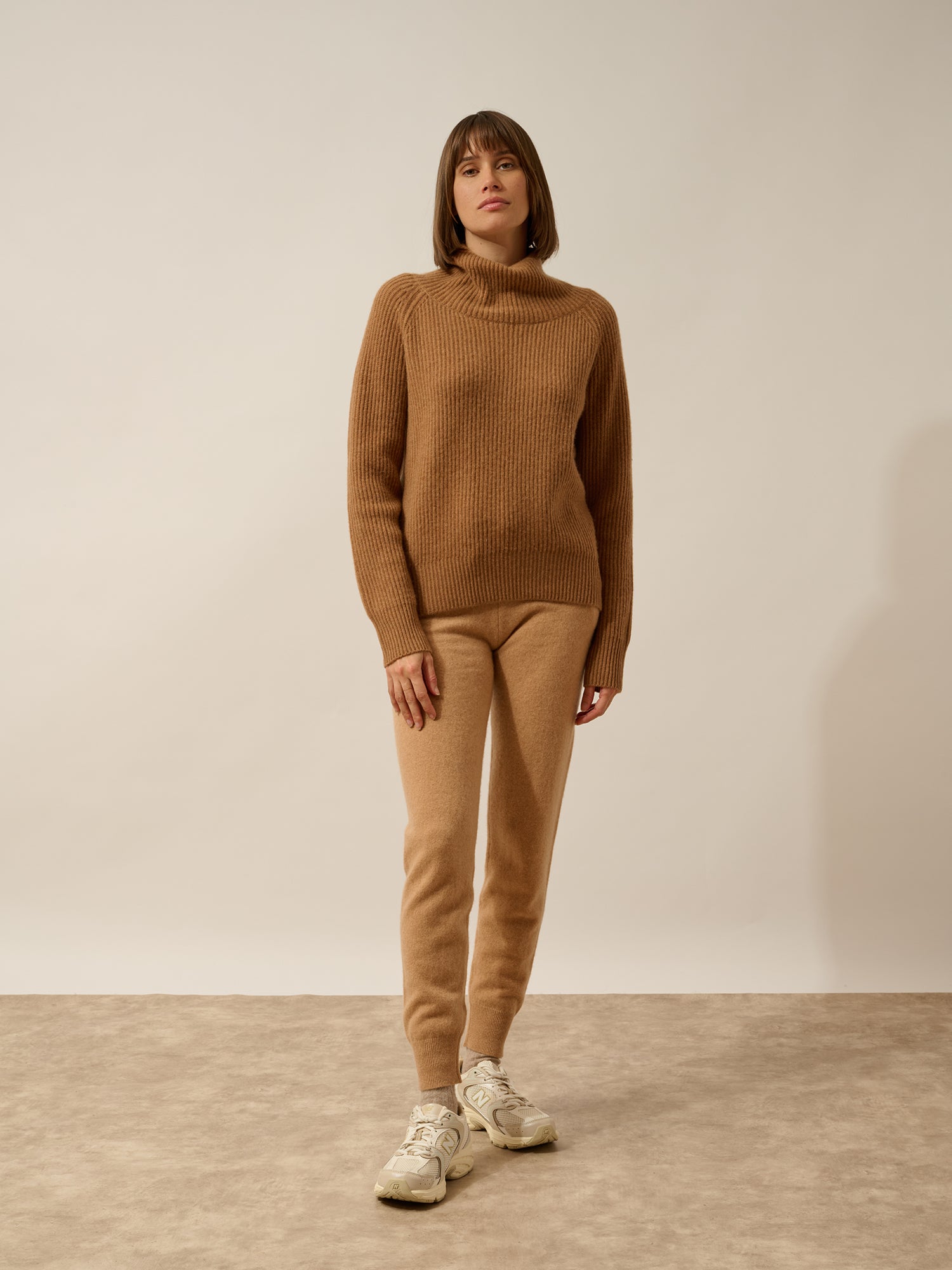 TAYLOR pull col roulé 4 fils noisette