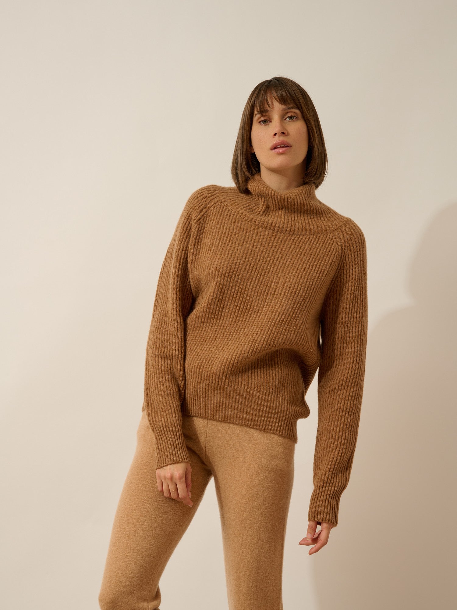 Taylor 4-ply hazelnut turtleneck sweater