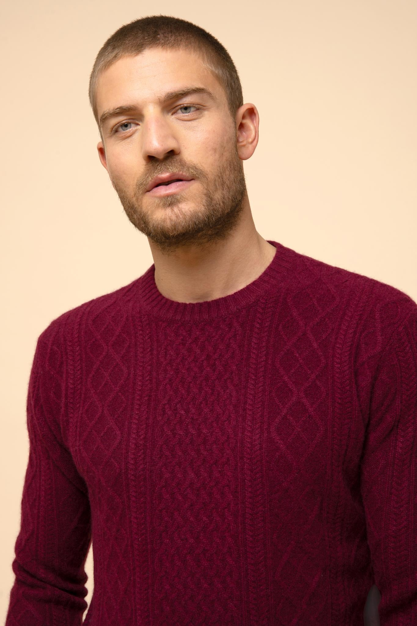 THURID burgundy round-neck sweater