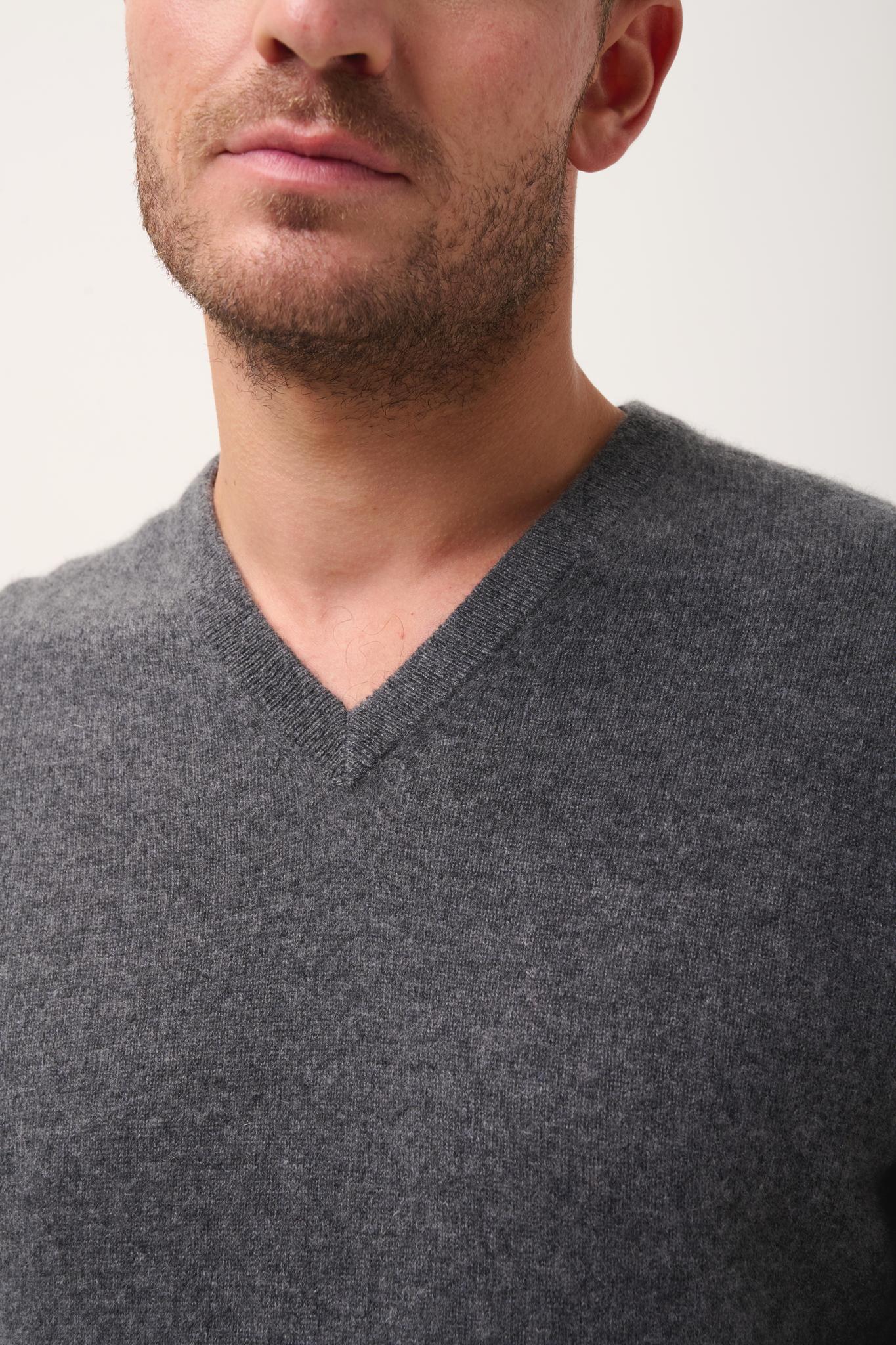 TOM v-neck sweater anthracite mottled