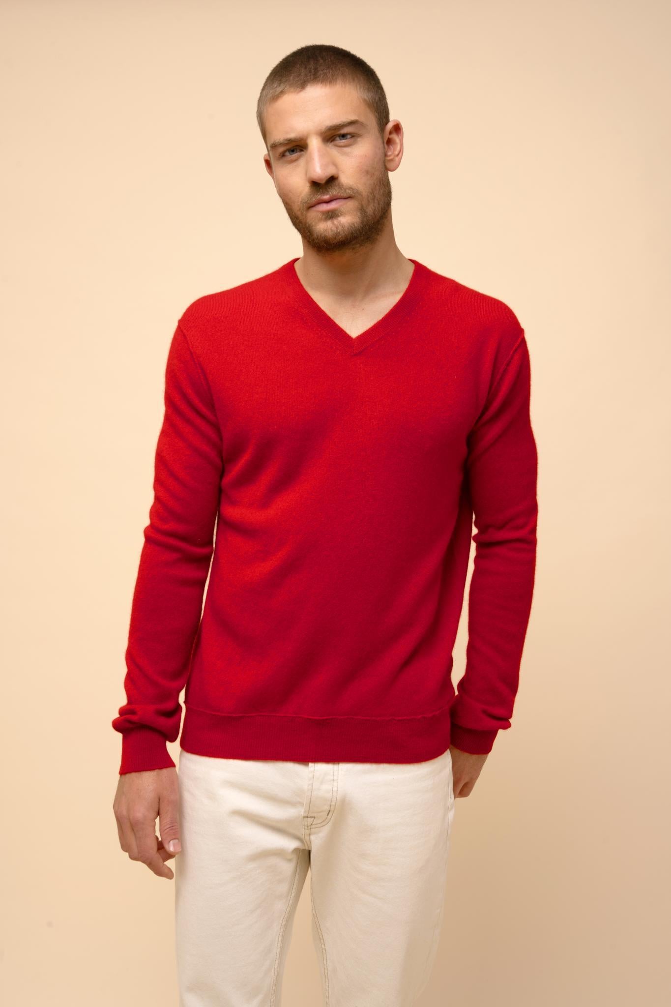 TOM red v-neck sweater