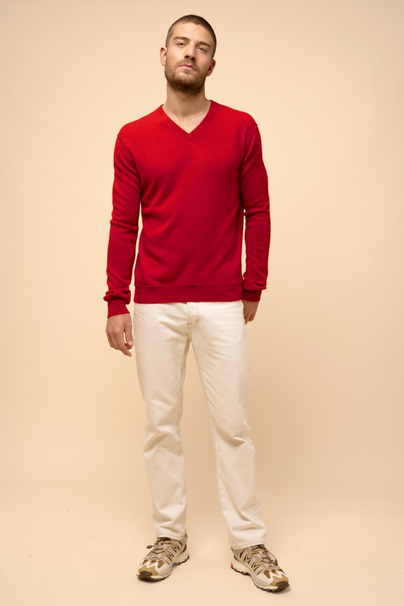 TOM red v-neck sweater