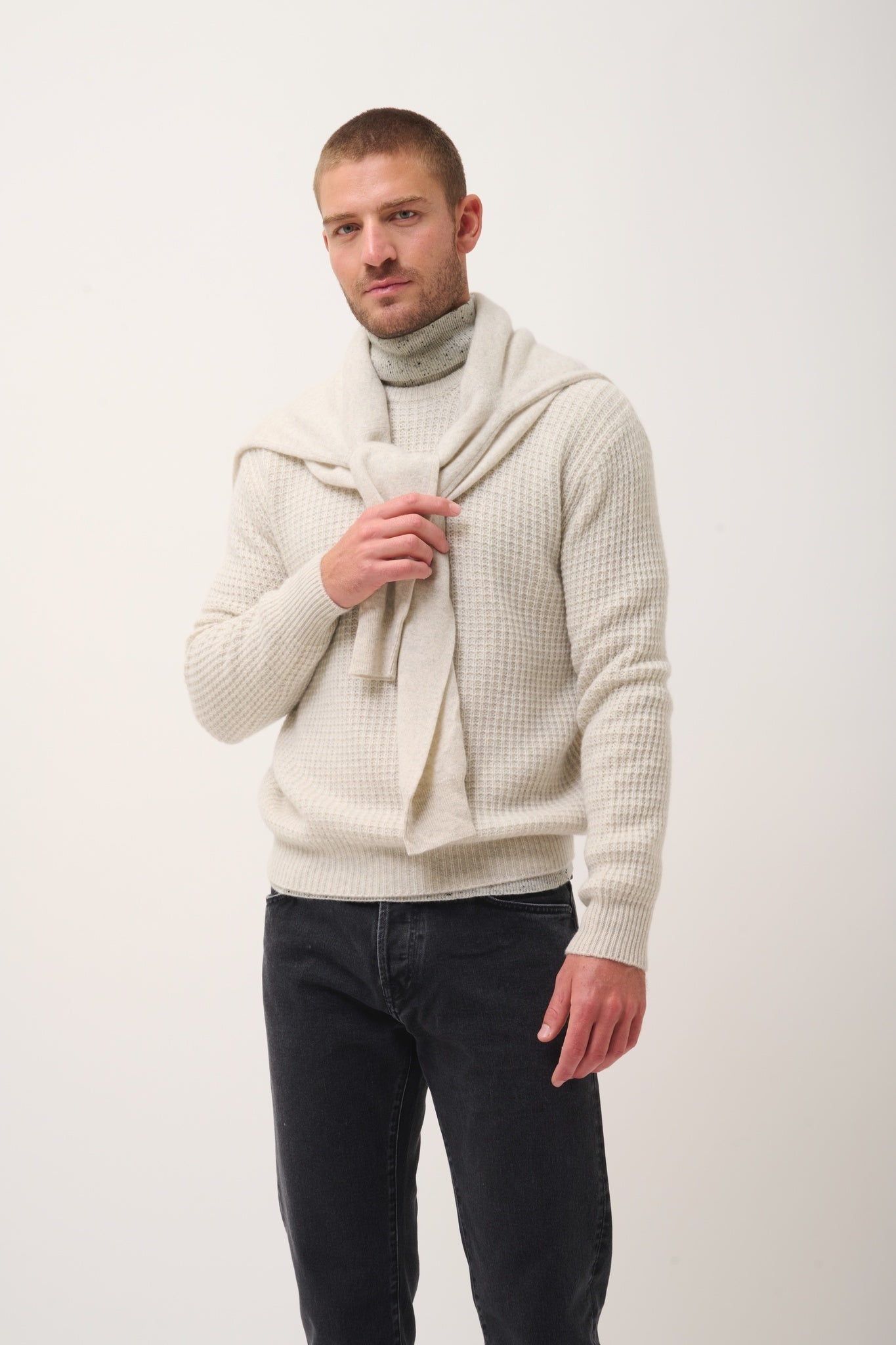 TORLEN pull col rond 6 fils gris perle chiné