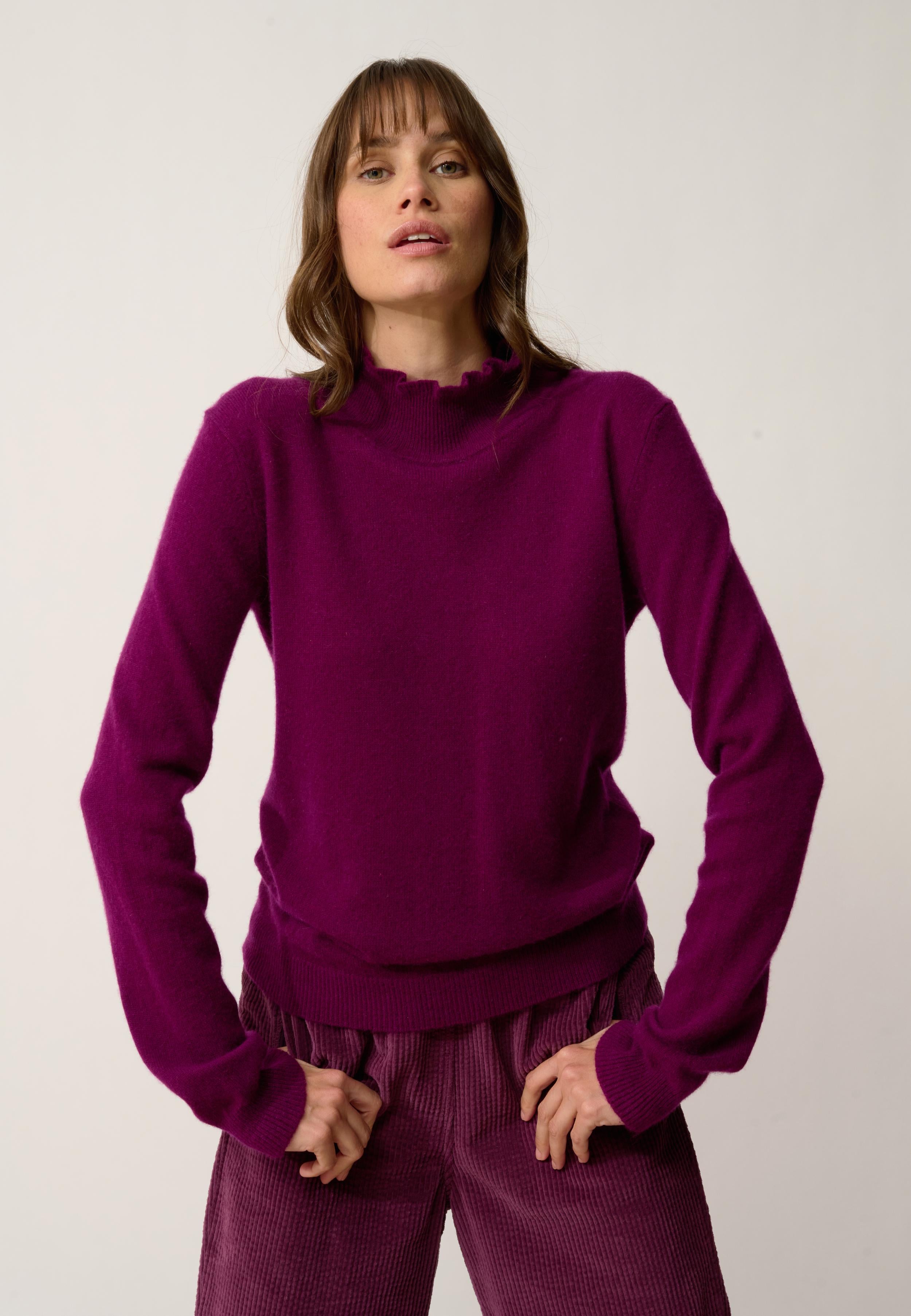TRILA pull col montant prune