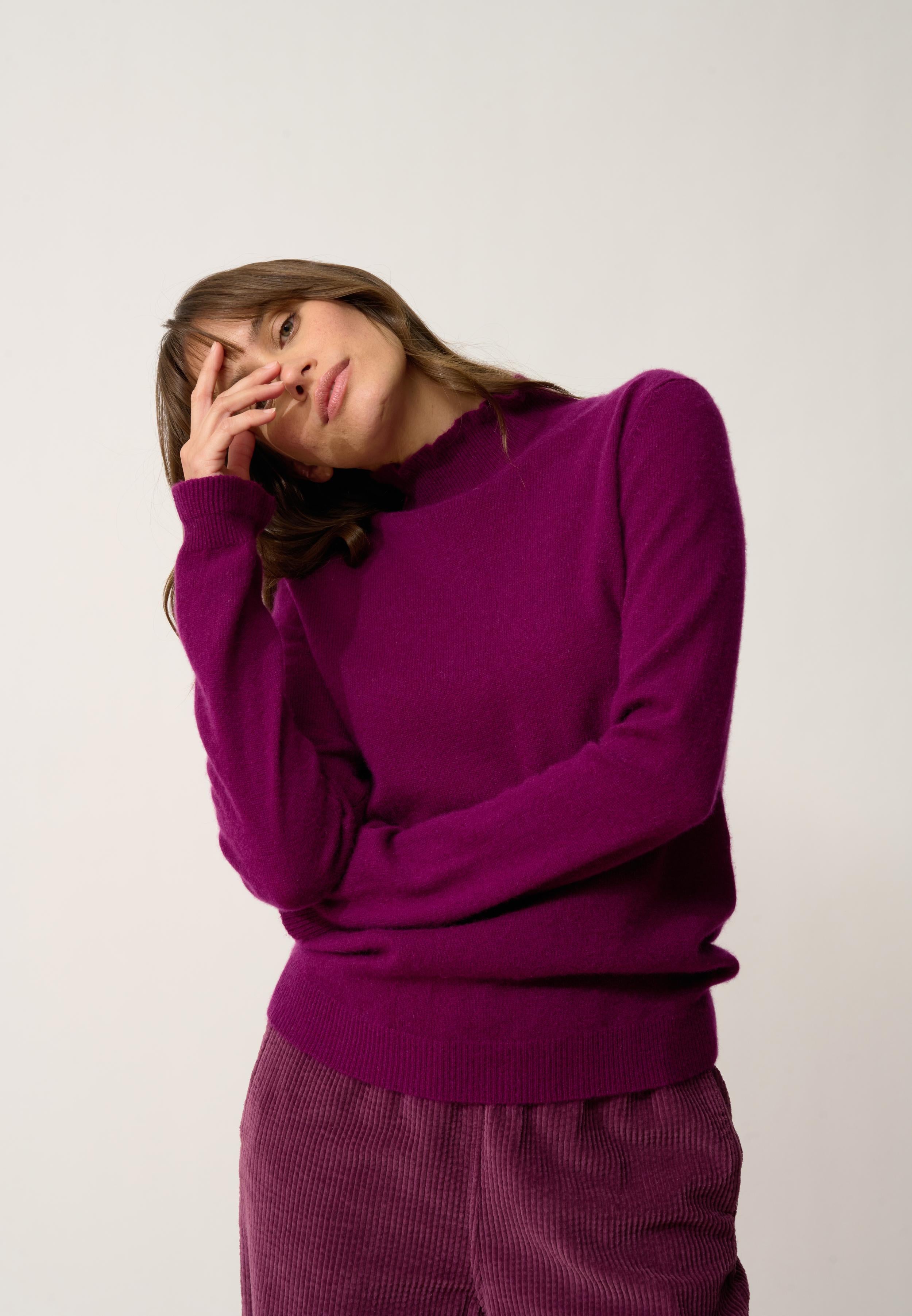 TRILA pull col montant prune