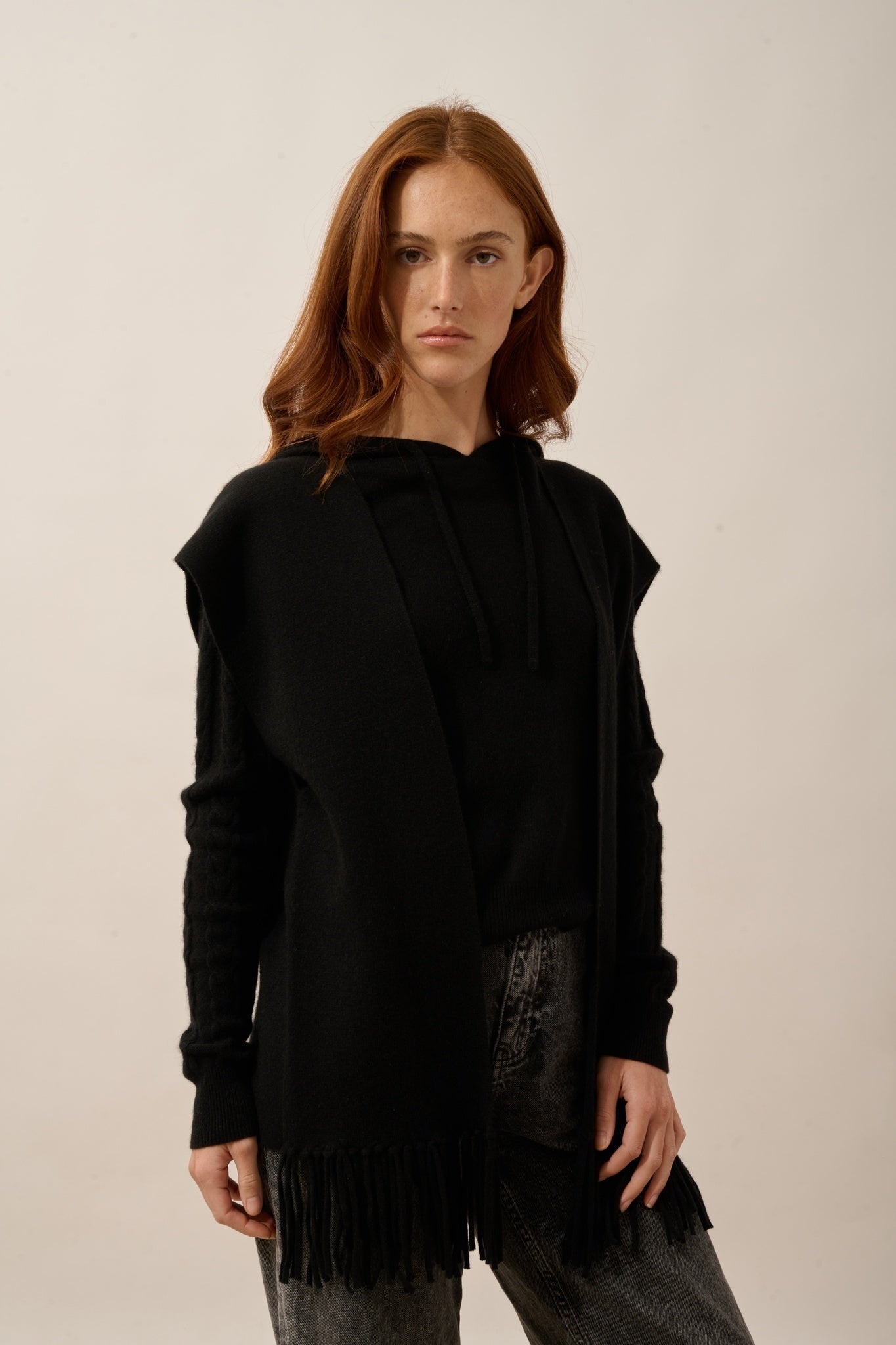 VICTOIRE gilet sans manches avec franges noir