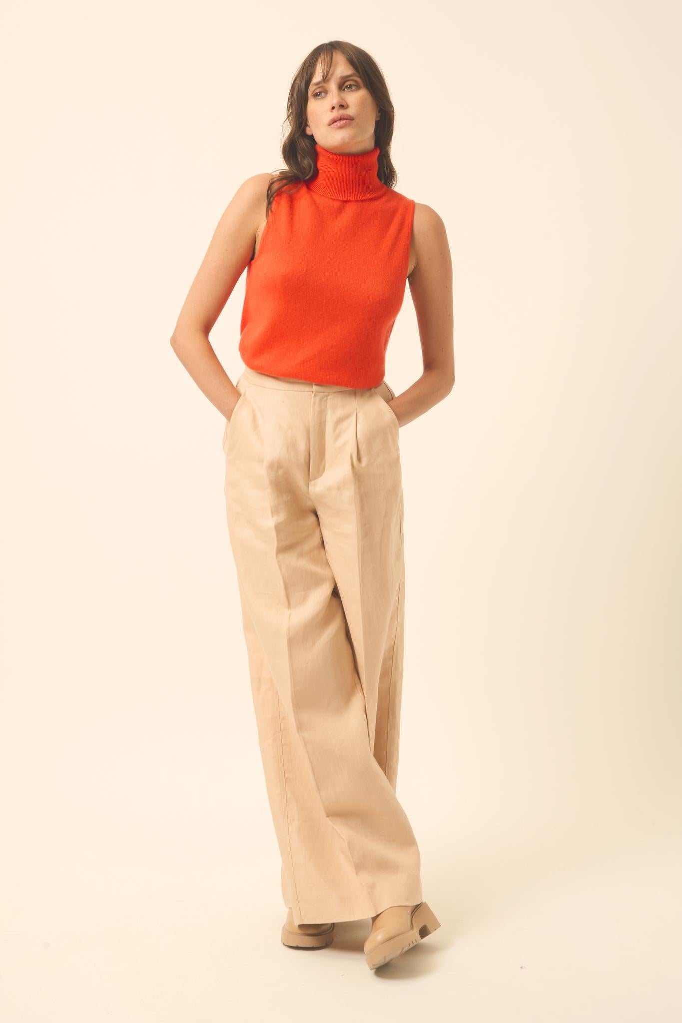 VIOLET pull col roulé orange