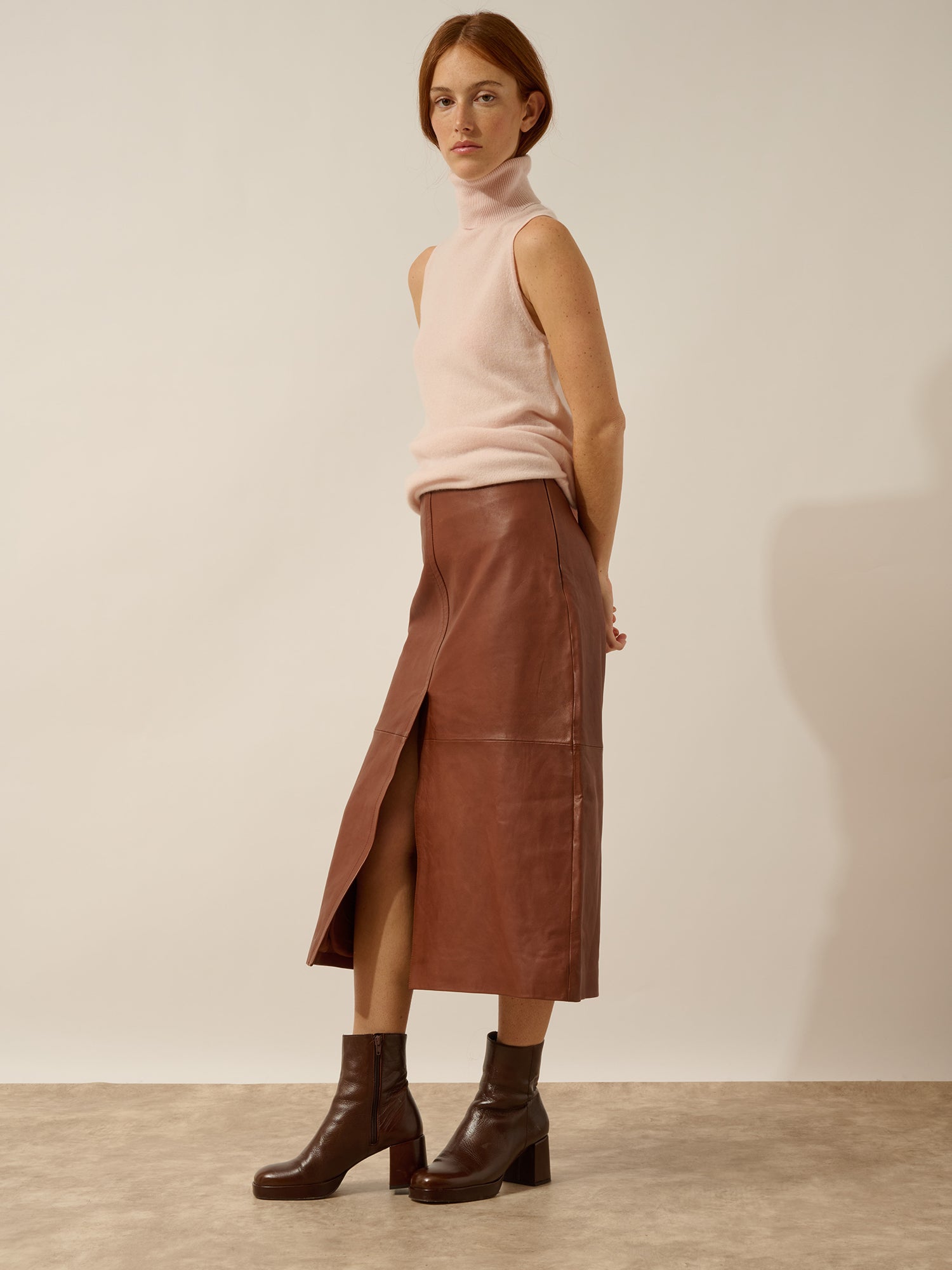 VIOLET pull col roulé poudre